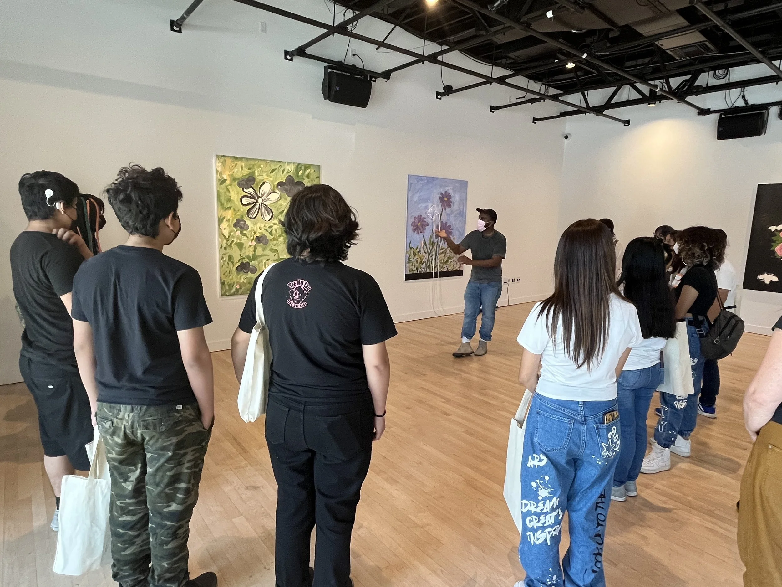Students at OXY Arts, with artist EJ Hill, 2022