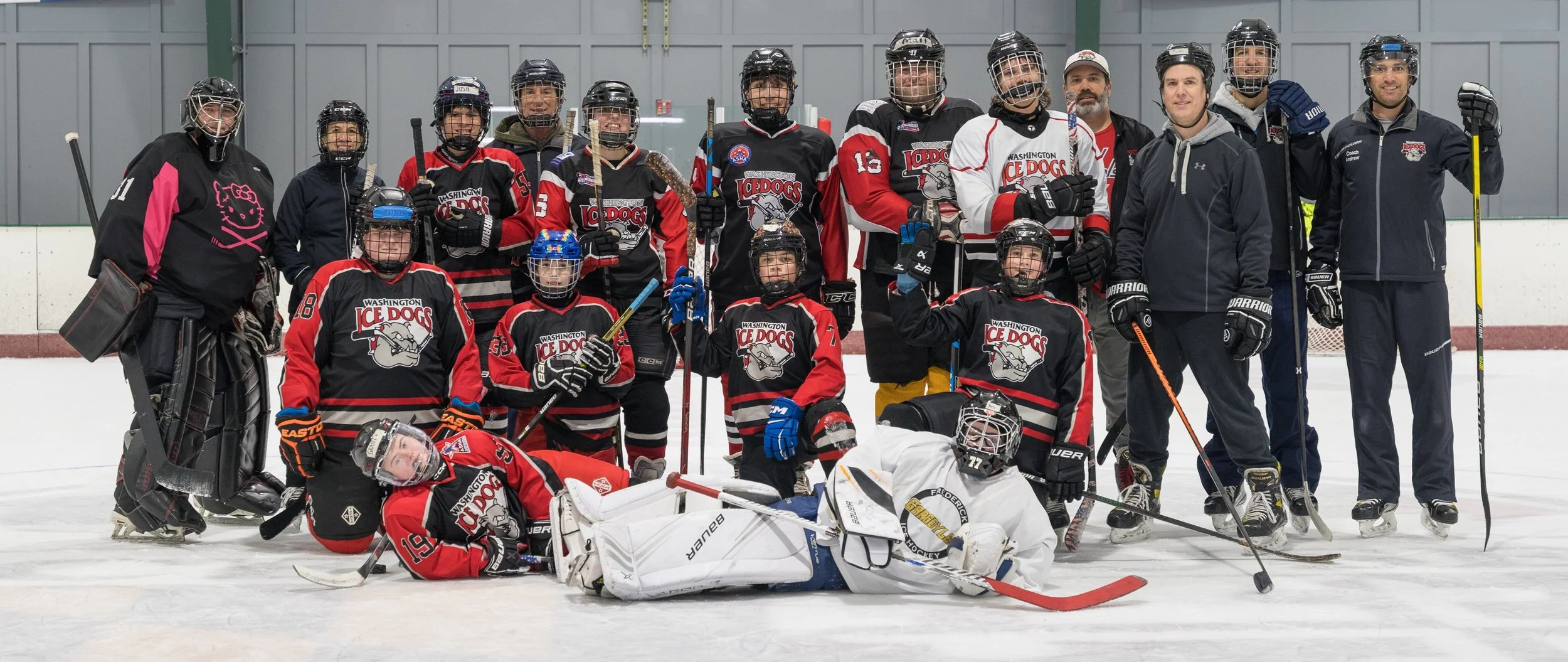MCB251108_IceDogs_Teampics-054 crop.JPG