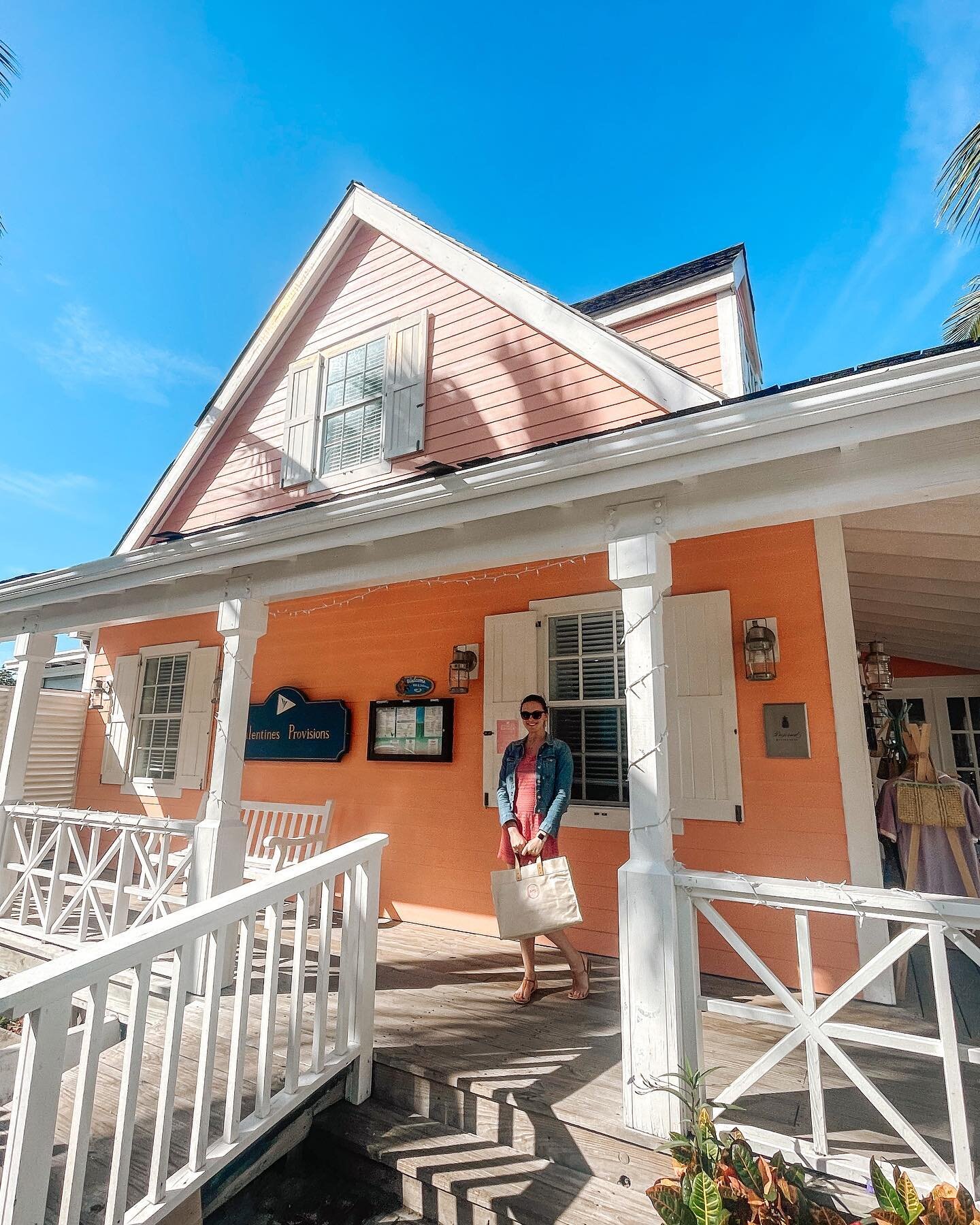 Departing Harbor Island and the stunning @pinksandsresort today. There is a special place in my heart for this island. It&rsquo;s unlike any Caribbean island I have ever been to before.. from pink sand beaches, bright colorful colonial buildings, ama