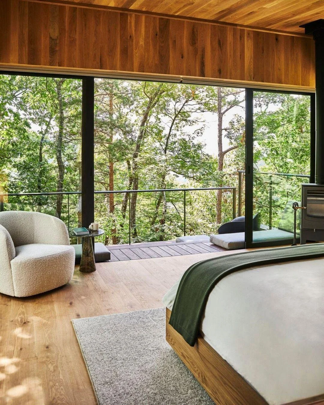 If you&rsquo;re the kind of traveler who gets restless by day two, this is your place.

Blackberry Mountain is built for people who like options. Real ones. The property is located on 5,200 acres in the Smoky Mountains, so &ldquo;crowded&rdquo; isn&r