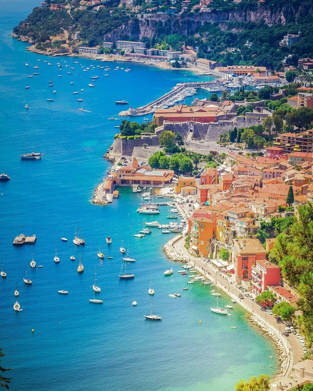 The French Riviera has a personality problem. In the best way.

Every town along the coast feels a little different, which is why clients often ask where they should stay.

Nice works best as a base. Easy access, strong food scene, and a mix of beach