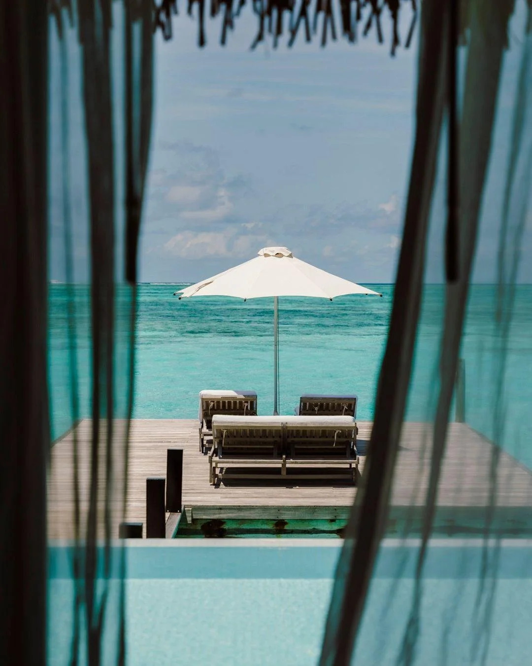 One thing that surprises people about travel advisors: we spend a lot of time visiting hotels.

Photos can be beautiful, but they rarely show how a place actually feels. The atmosphere, the service, the little details that make a stay special.

When 