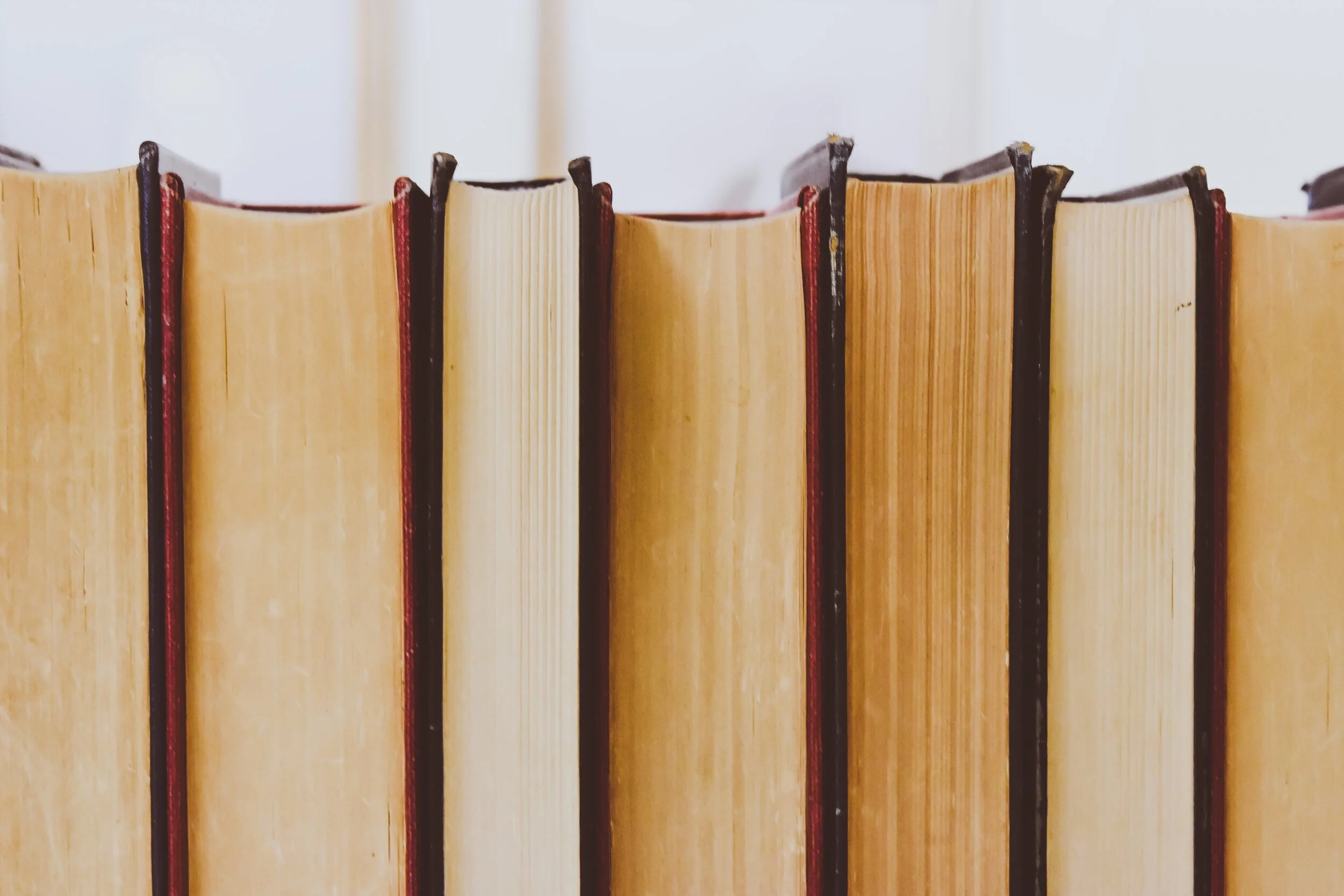 books-768125.jpg