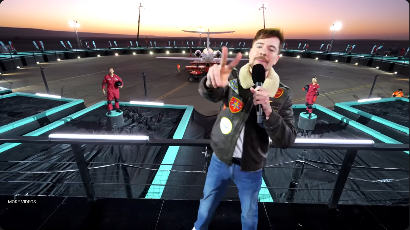 100 Pilots fight for a private jet 