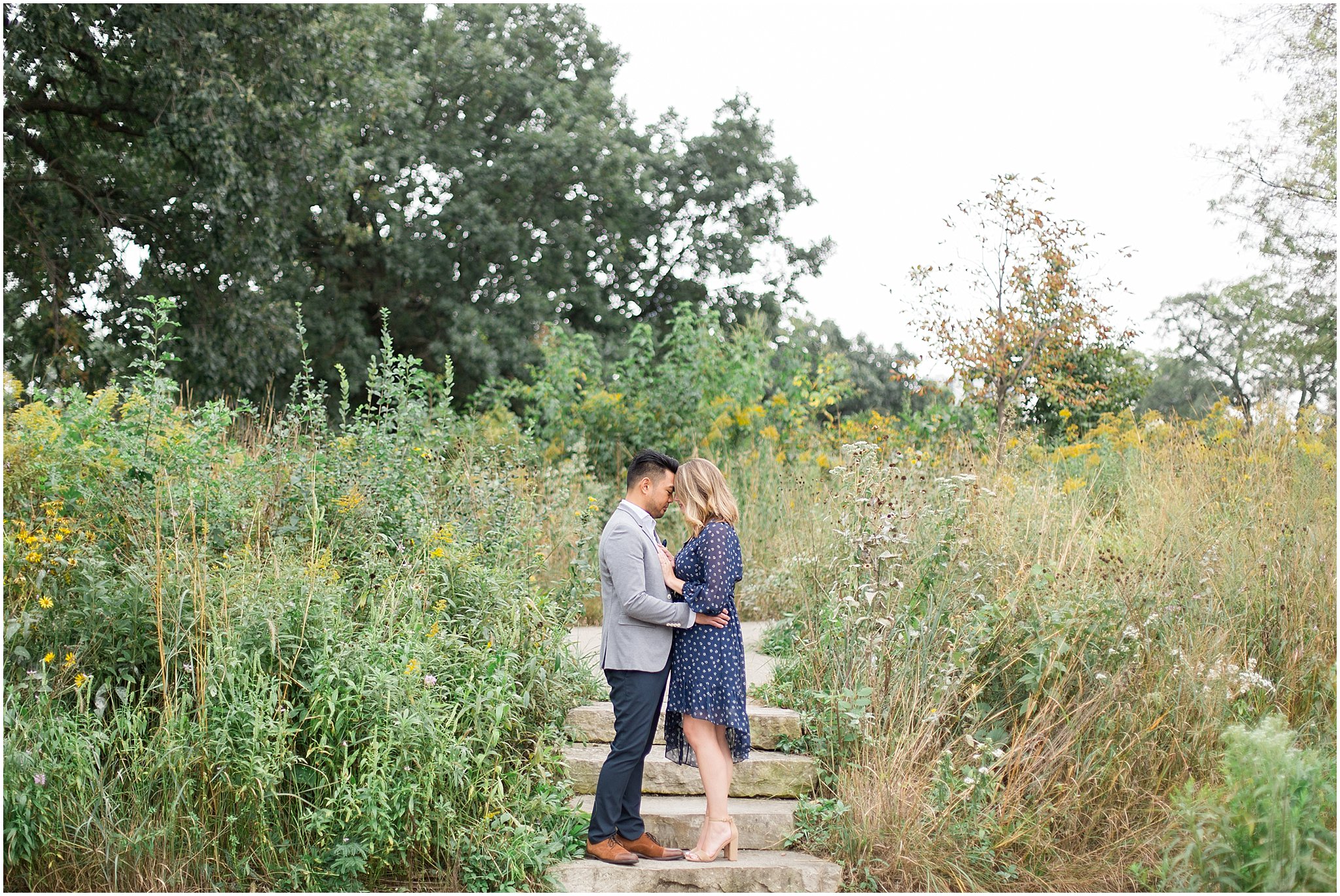 lincoln-park-zoo-engagement-session_0014.jpg