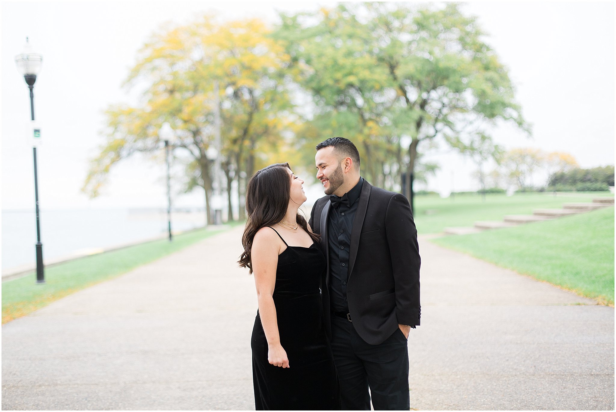 marquette-park-beach-engagement-photographer_0039.jpg