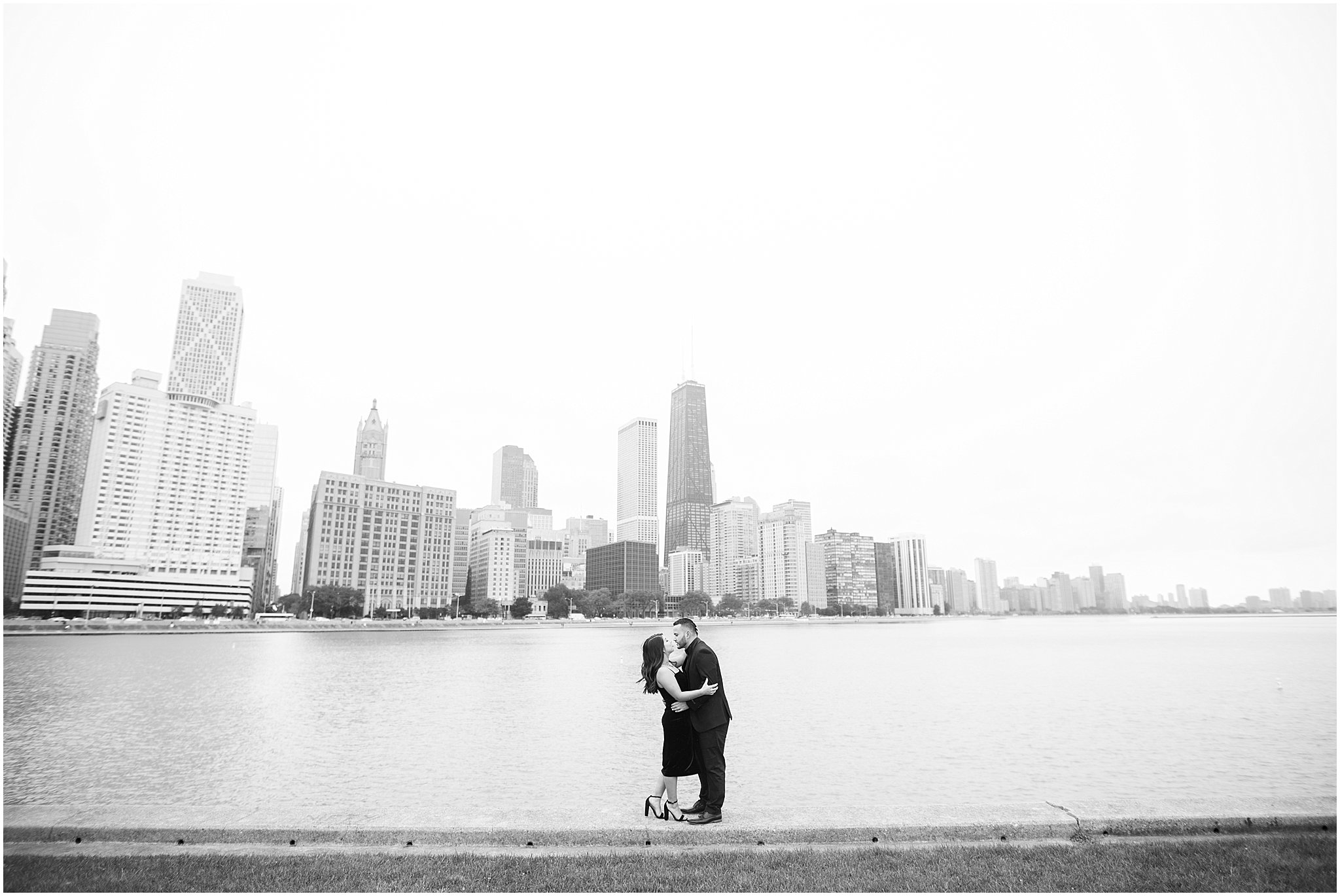 marquette-park-beach-engagement-photographer_0045.jpg