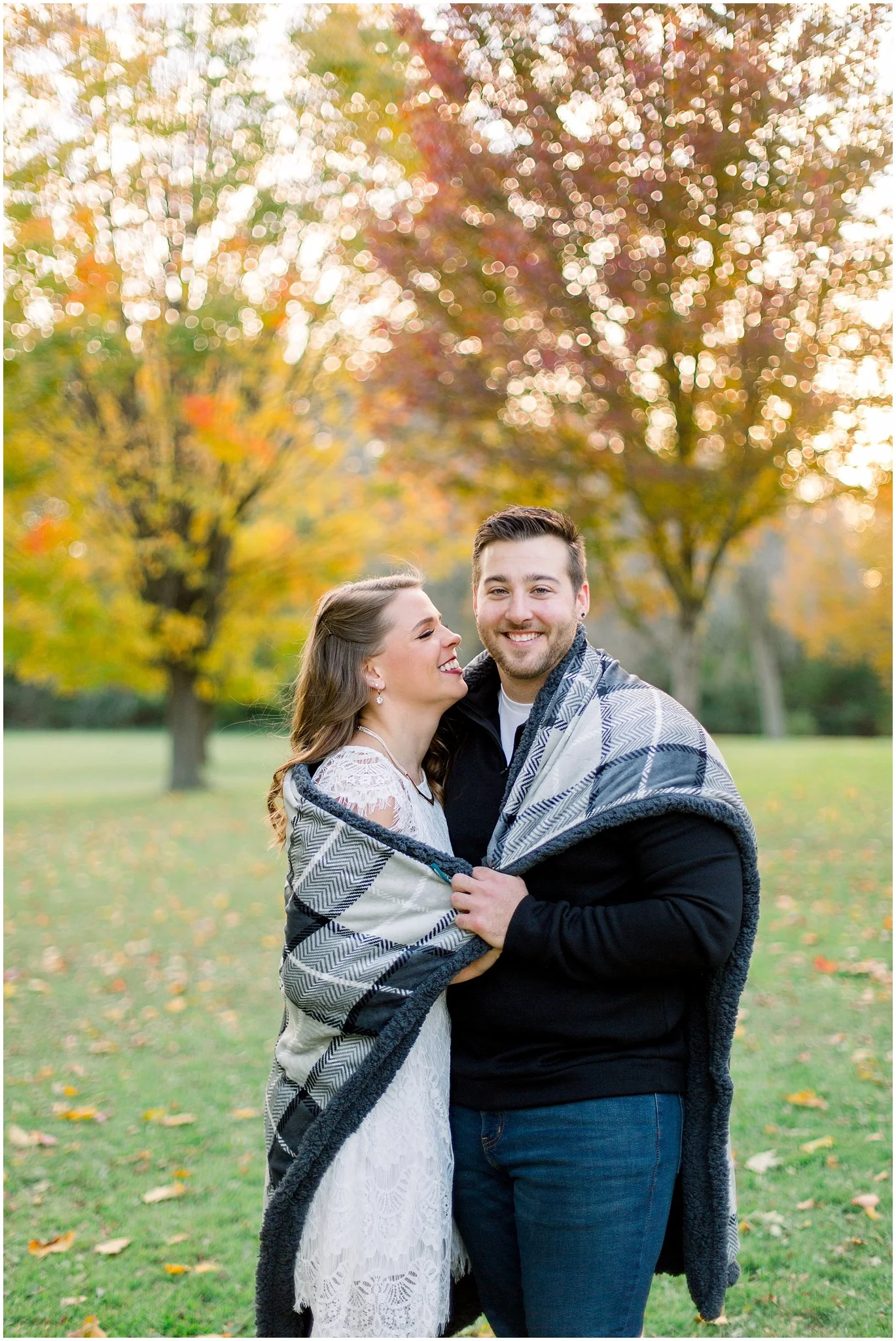 seven-bridges-trail-grant-park-milwaukee-engagement-photos_0021.jpg