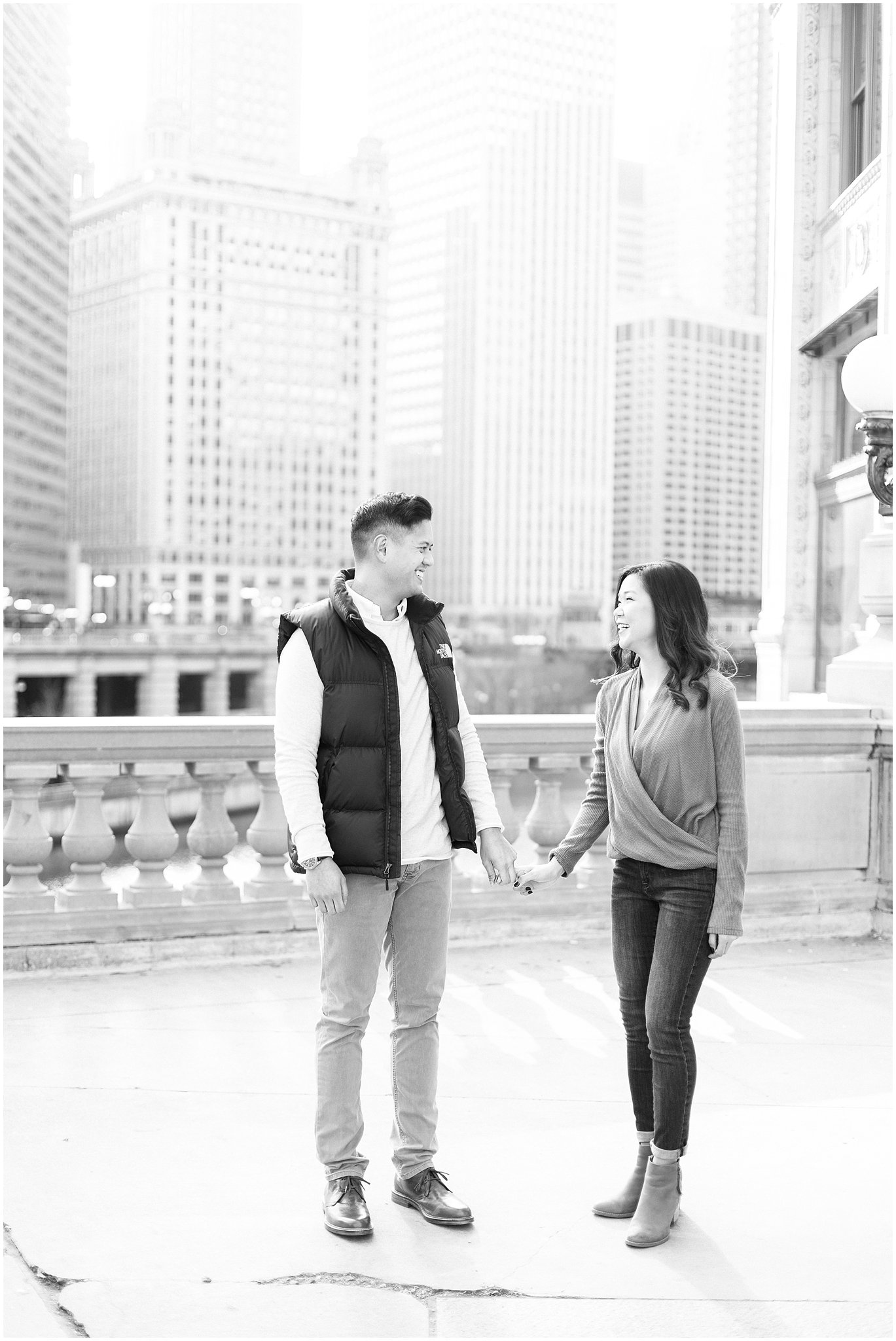 winter-downtown-engagement-session_0011.jpg