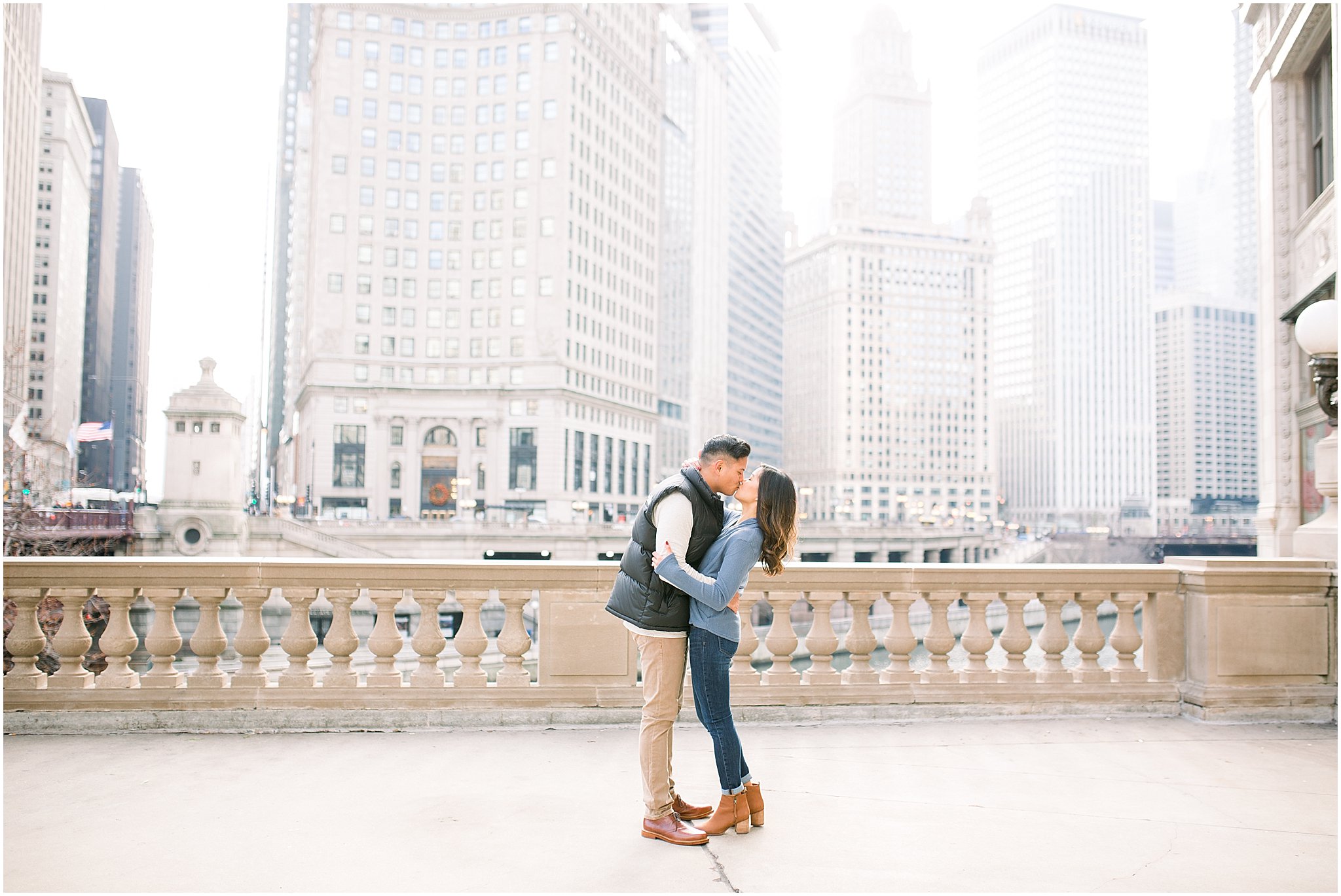 winter-downtown-engagement-session_0012.jpg