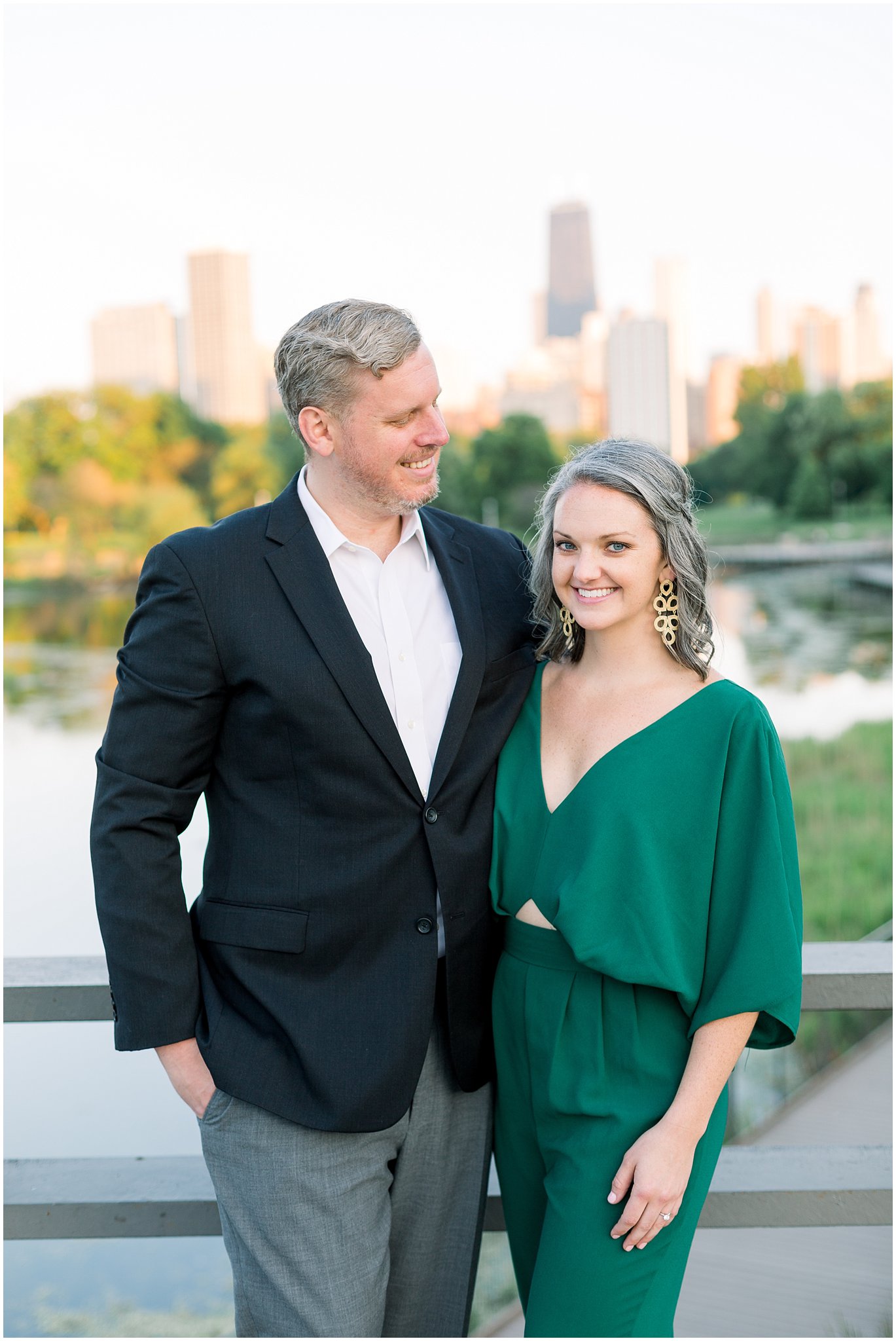 lincoln-park-zoo-engagement-photos_0009.jpg