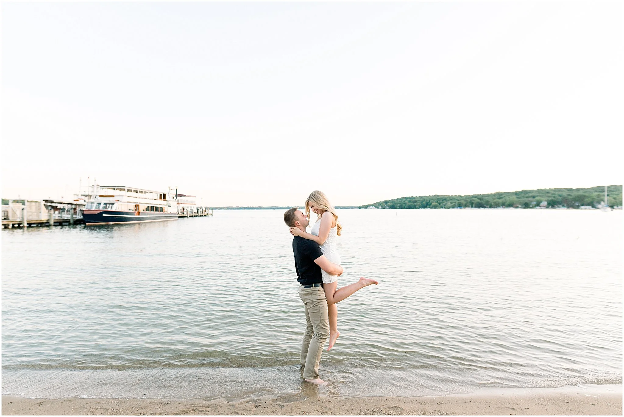lake-geneva-engagement-photo_0028.jpg