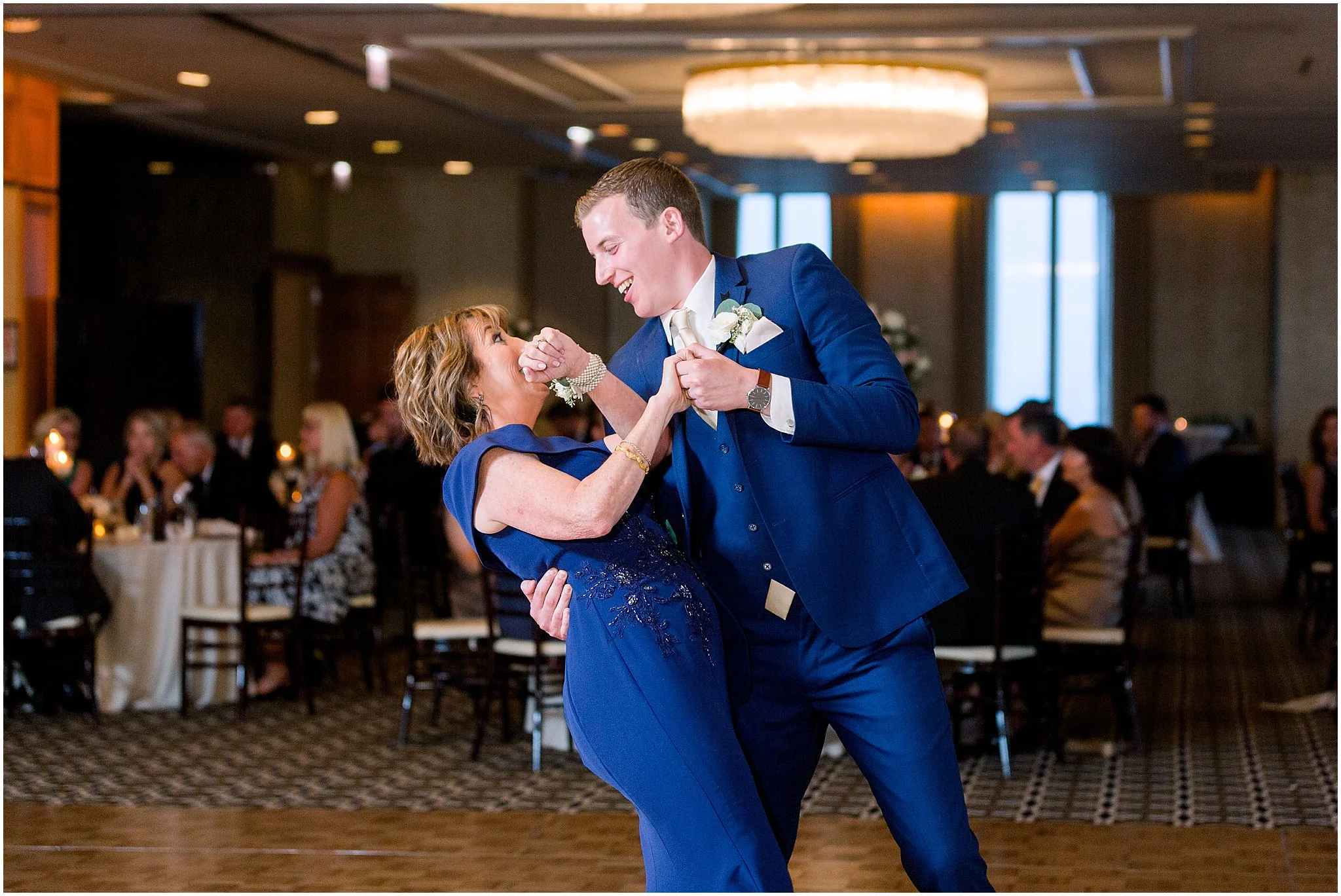 mid-america-club-wedding-photographer_0085.jpg
