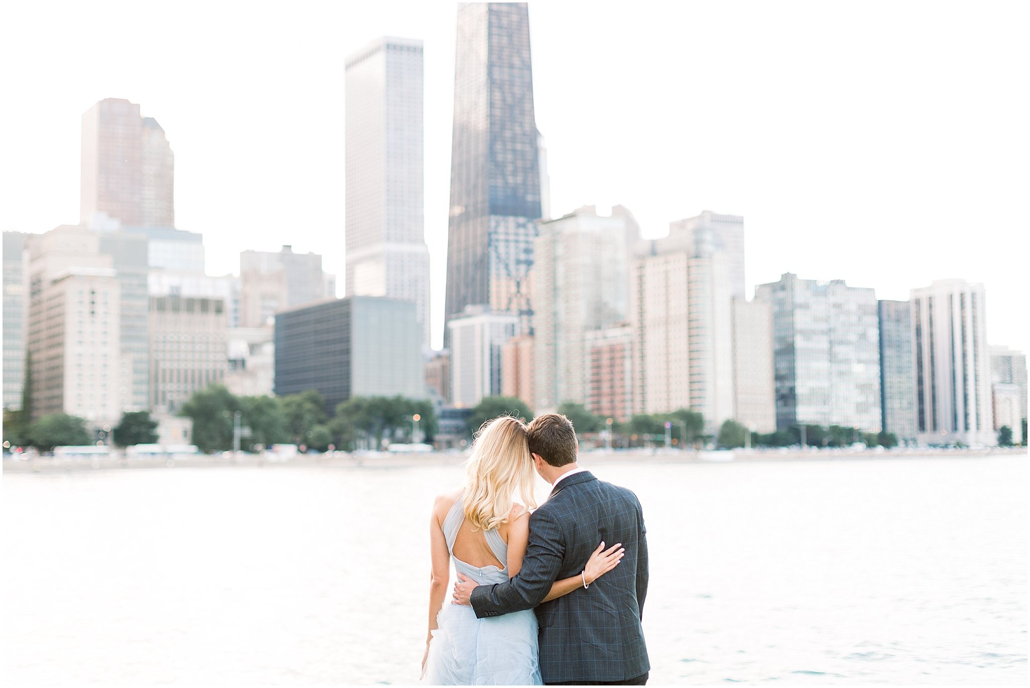 downtown-chicago-olive-park-engagement-photos_0012.jpg