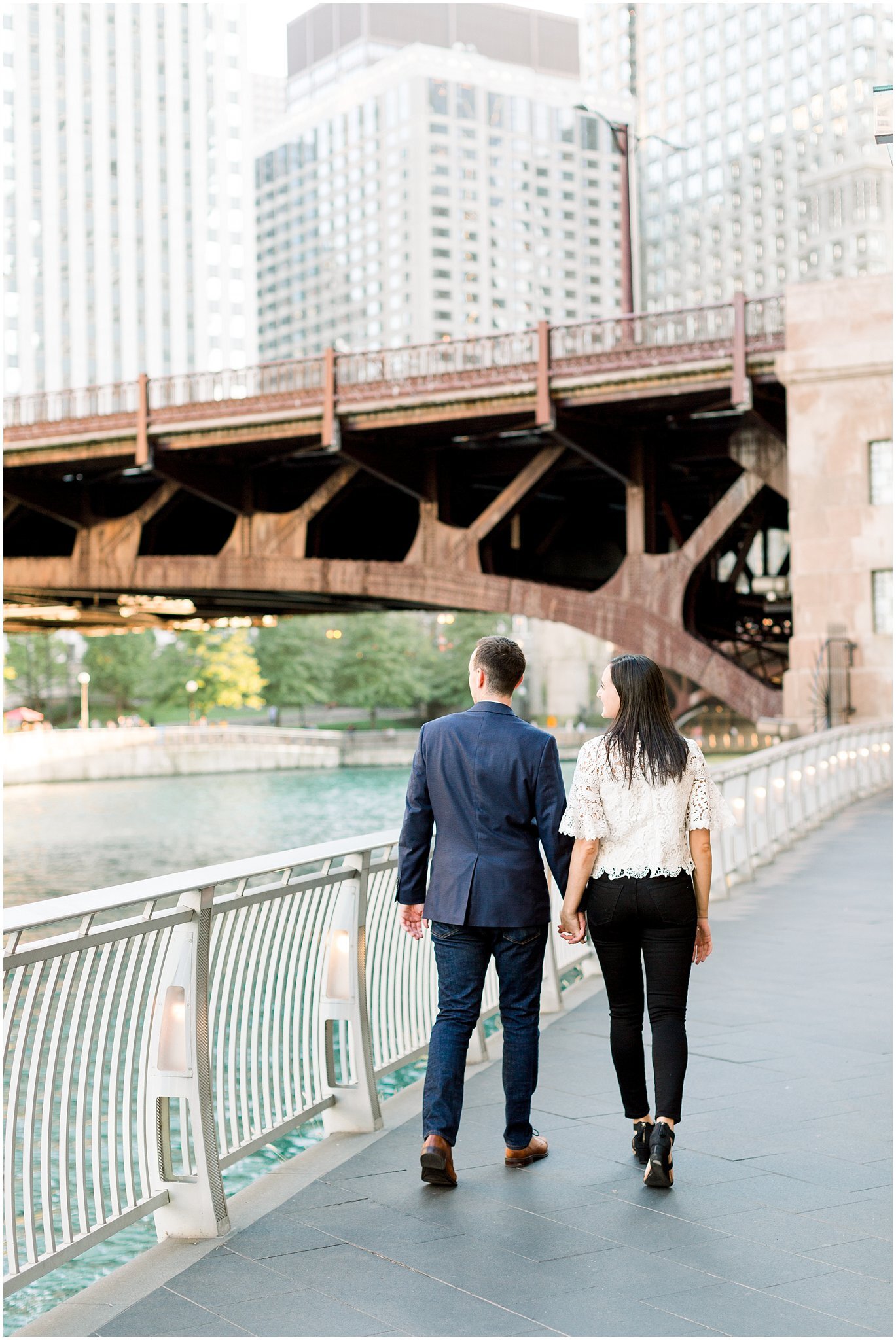 downtown-chicago-engagement-photographer_0008.jpg