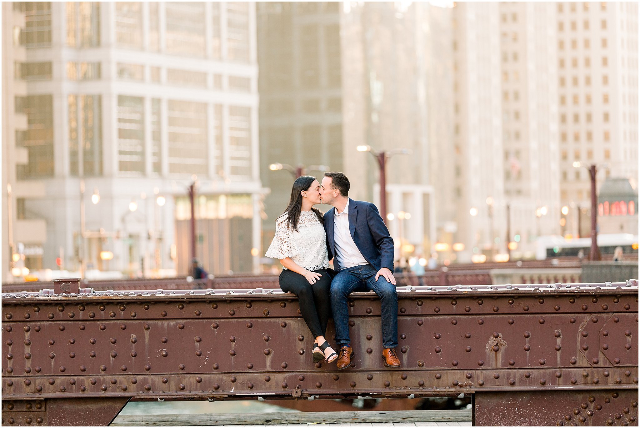 downtown-chicago-engagement-photographer_0015.jpg