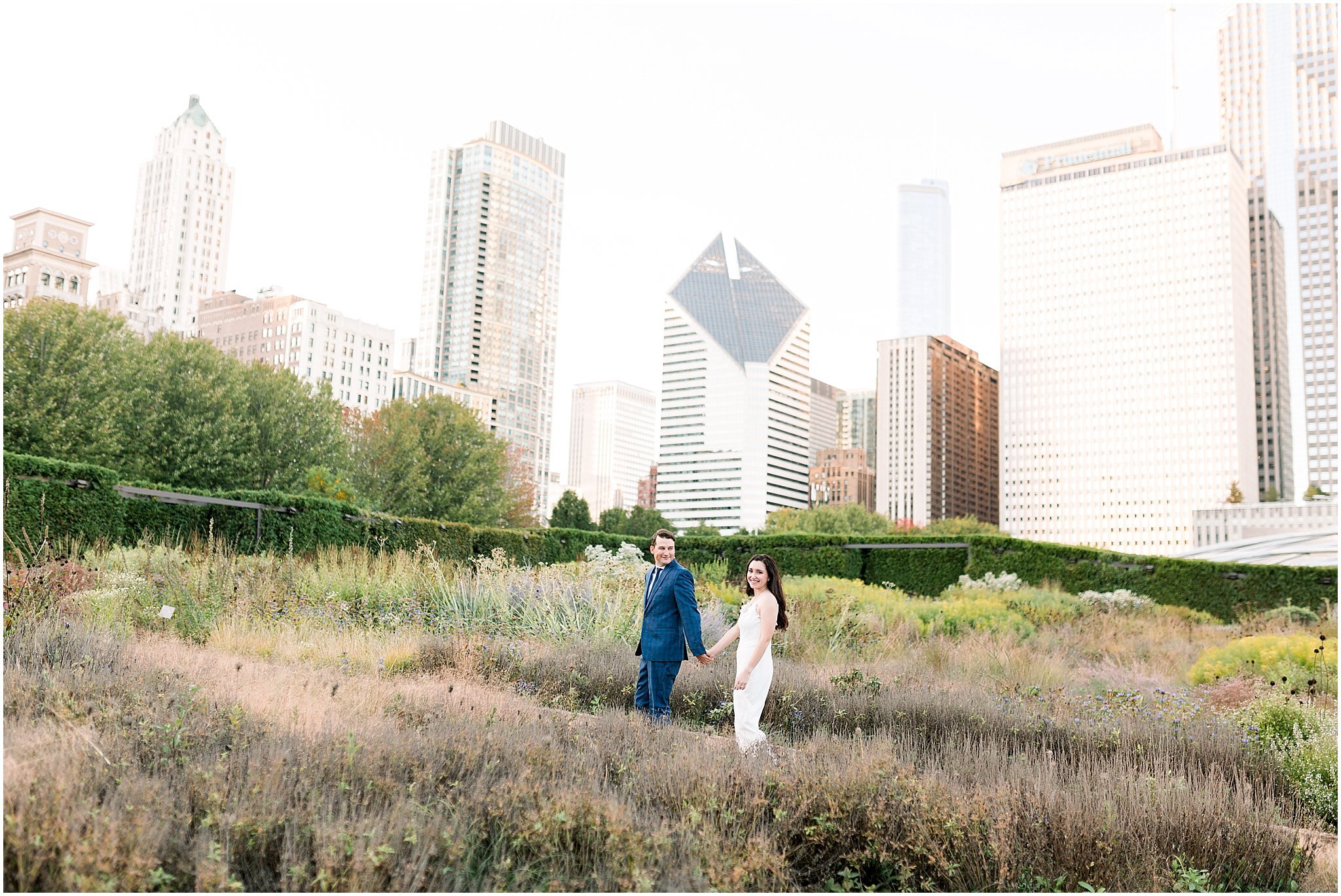 chicago-art-institute-engagement-session_0014.jpg