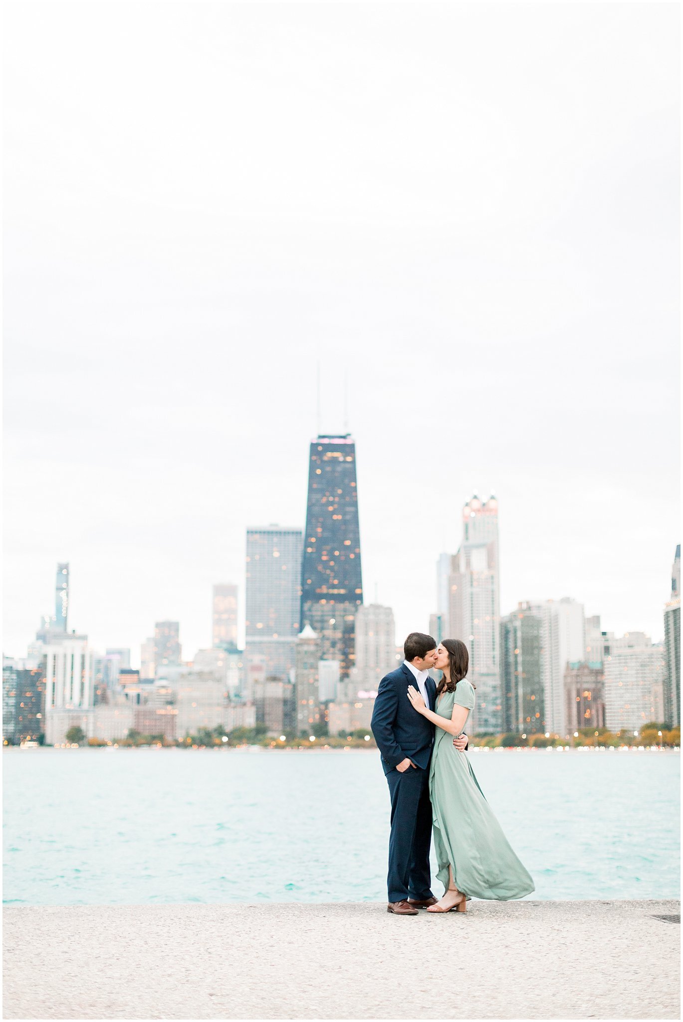 downtown-chicago-engagement-photographer_0126.jpg