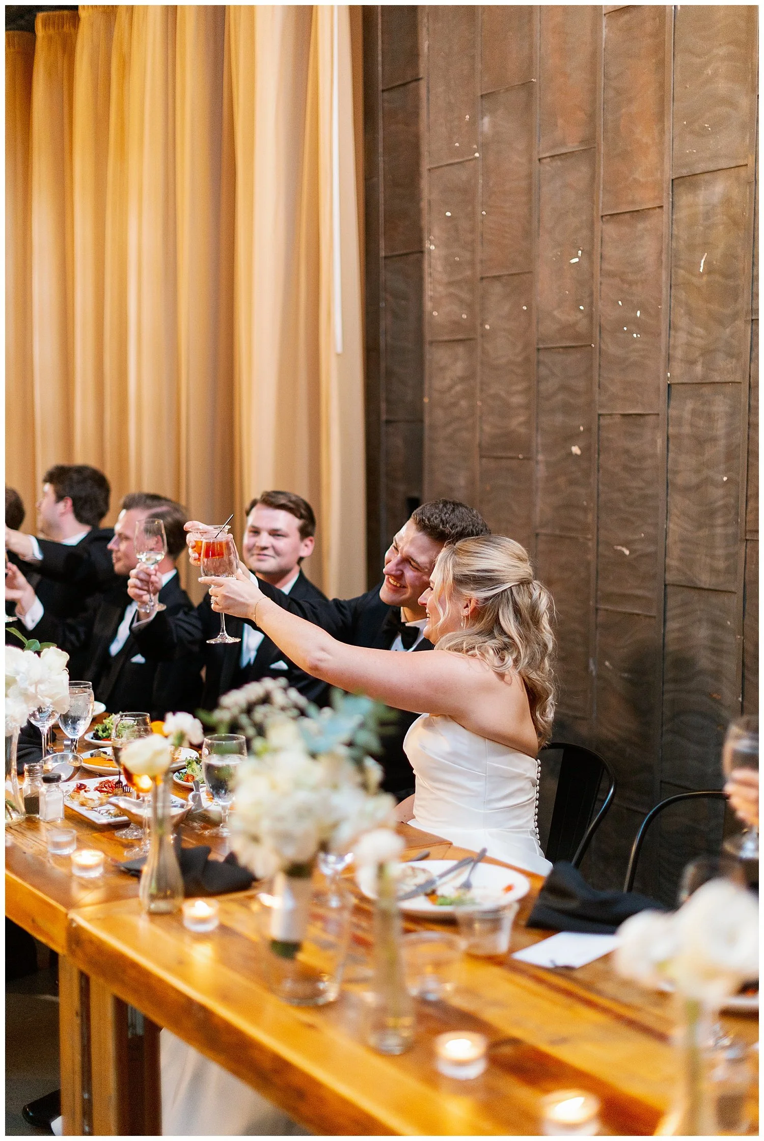 ovation chicago wedding reception details