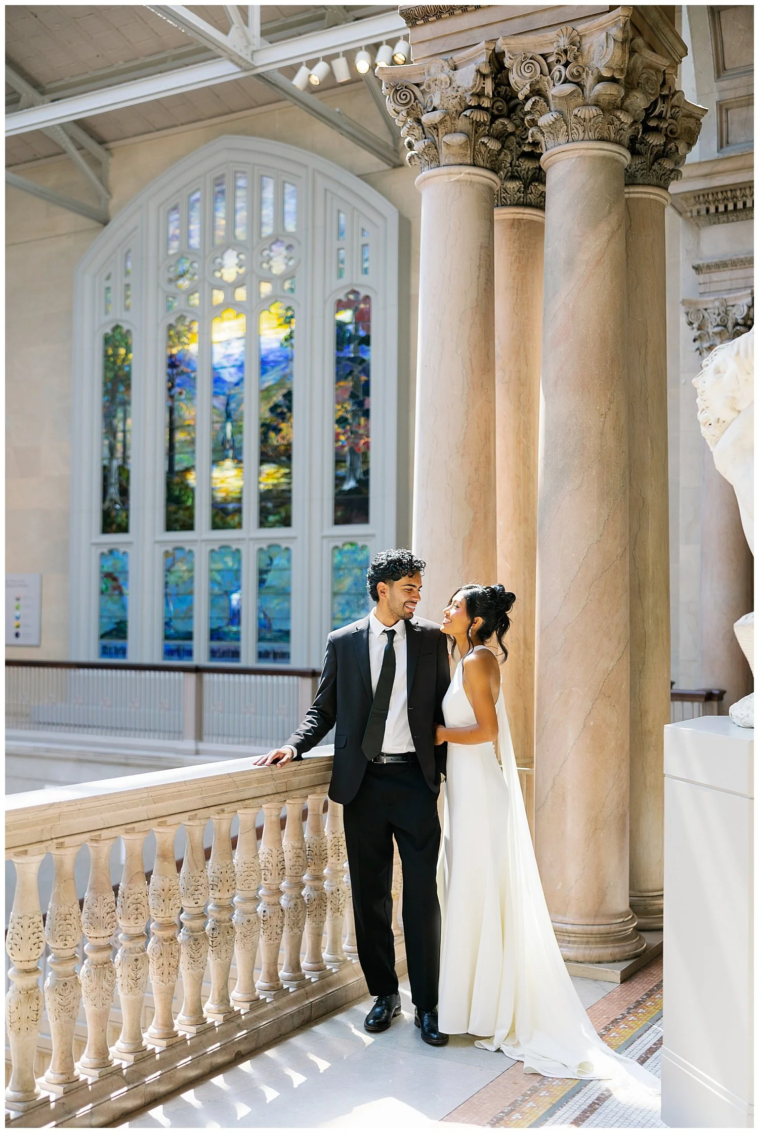 Art Institute Of Chicago Elopement Photos