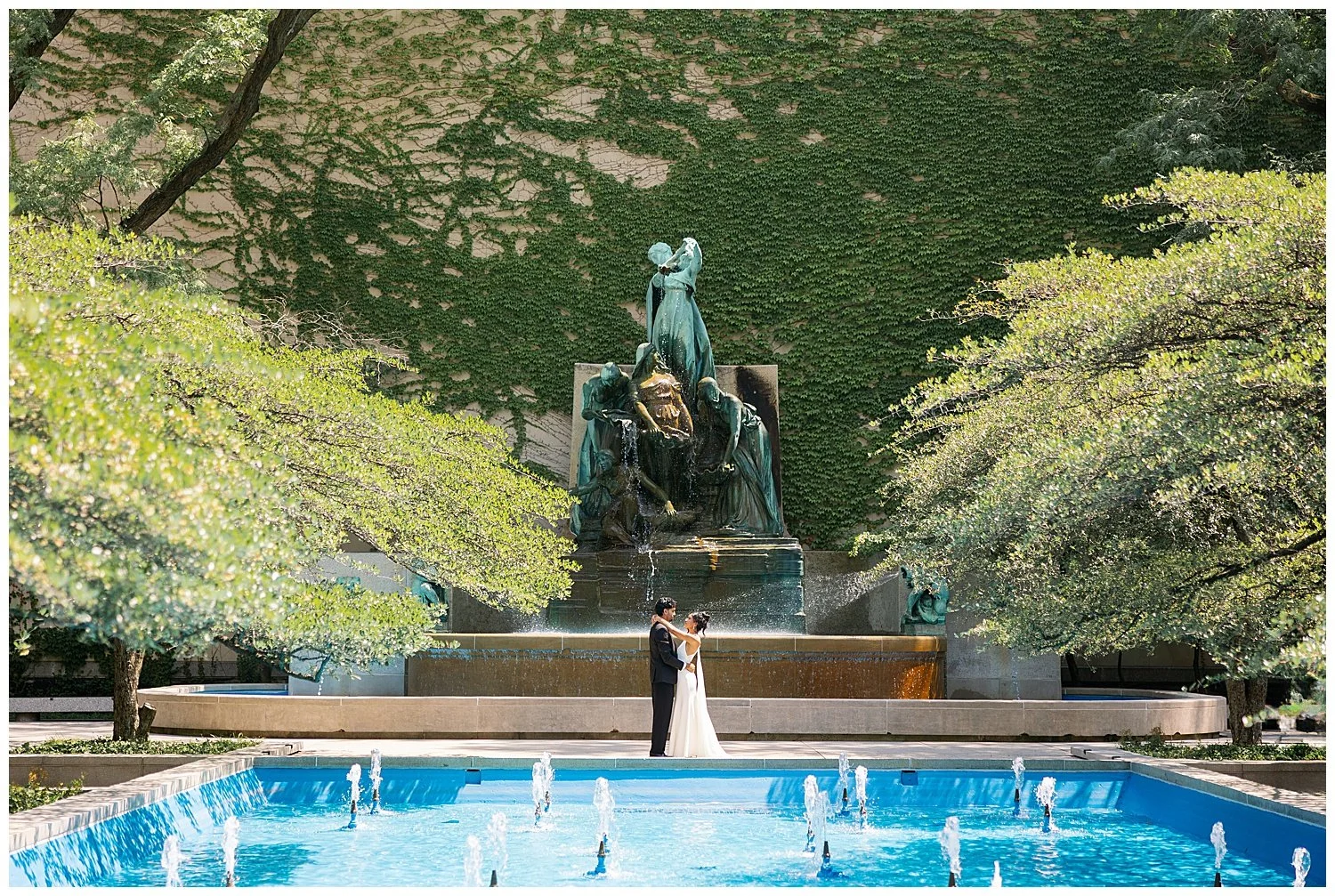 Art Institute Of Chicago South Garden Elopement Photos