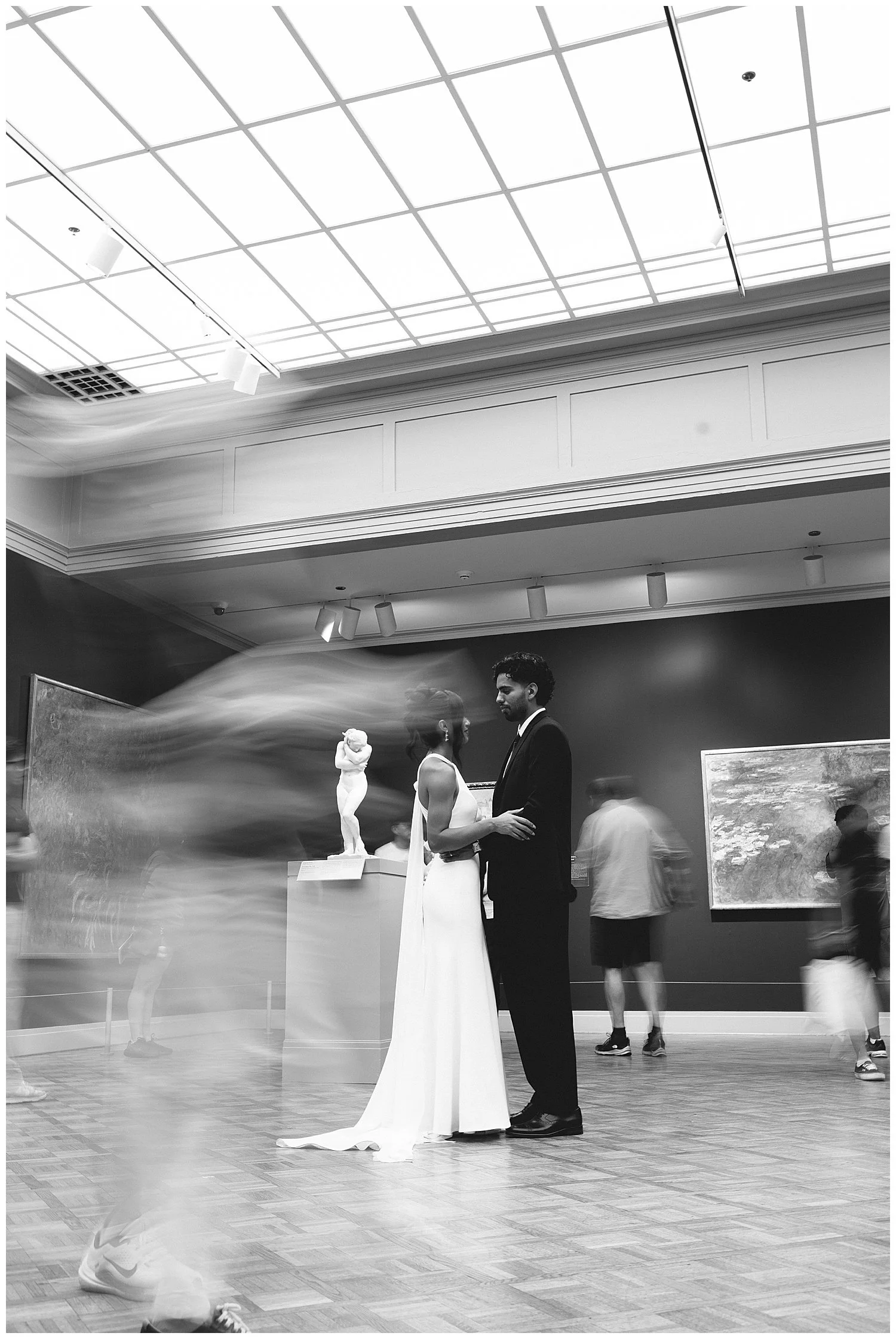 Art Institute Of Chicago Bride and Groom Photos