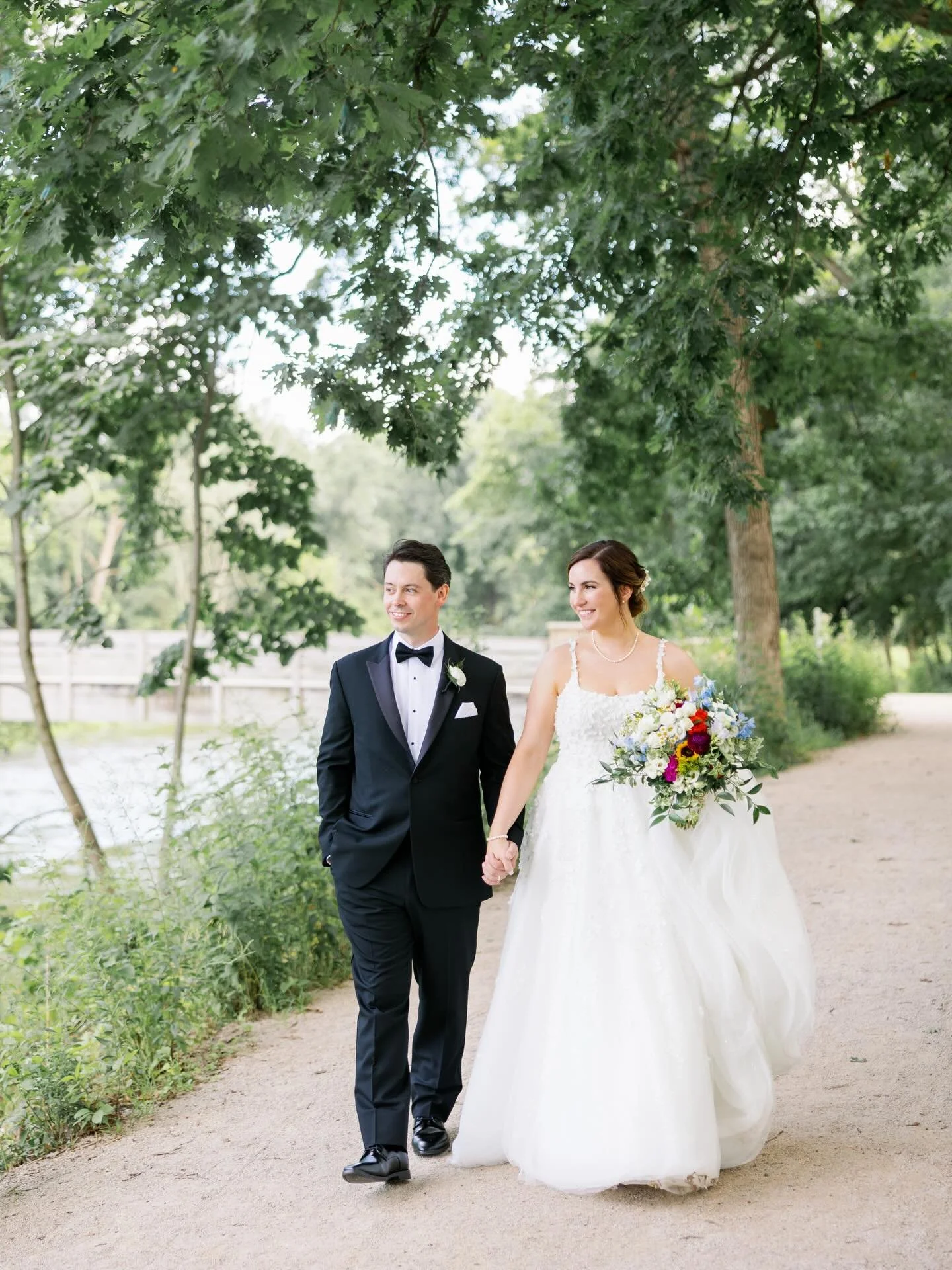 New blog post alert! Check out more from Kate &amp; Matt&rsquo;s wedding day in the link in my bio!
.
.
.
.
Milwaukee wedding photographer