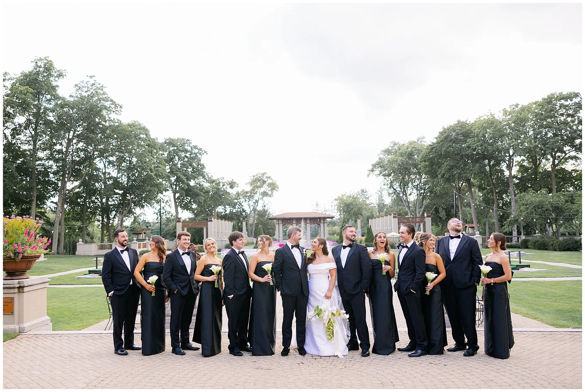 armour house lake forest bridal party photos