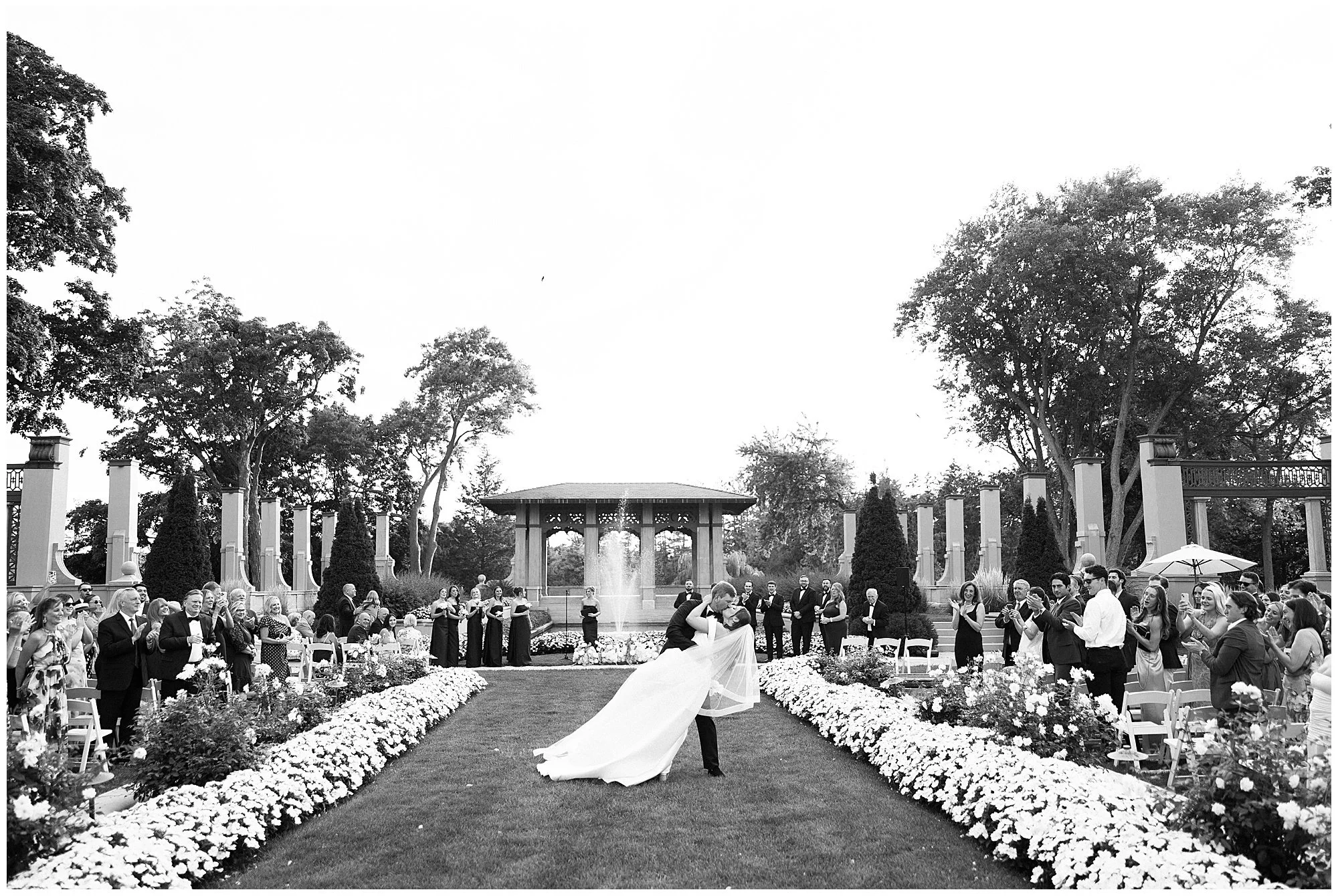 armour house lake forest ceremony photos