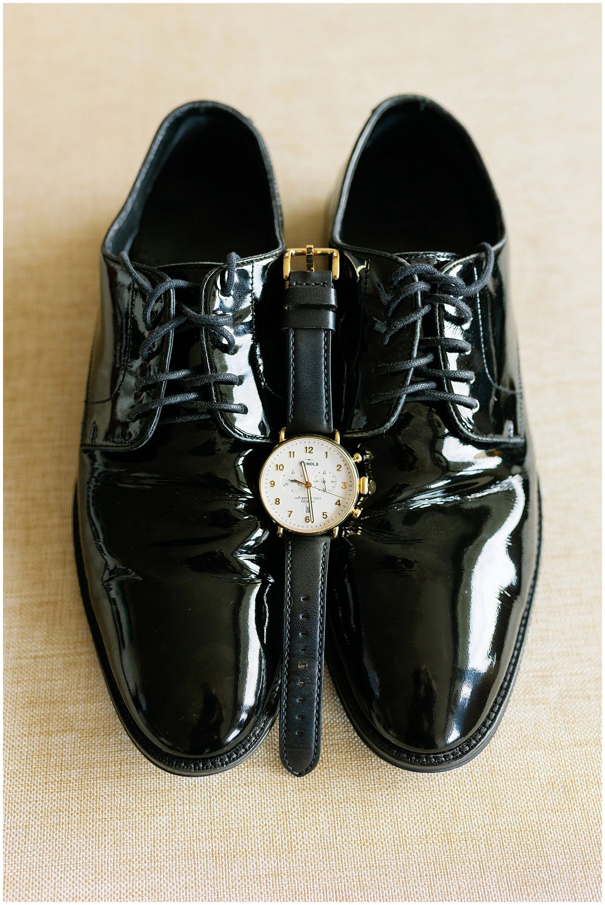 Groom details hyatt lodge wedding oakbrook