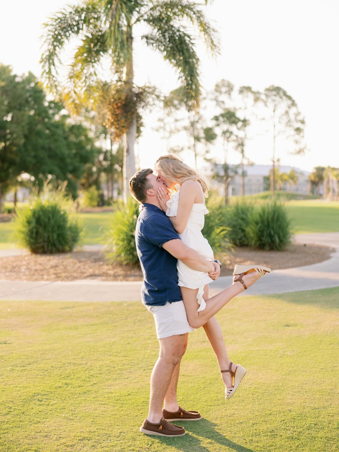Got to photograph the cutest proposal yesterday 🥹 Congratulations Nathan &amp; Maddie!
.
.
.
.
Fort myers proposal photographer