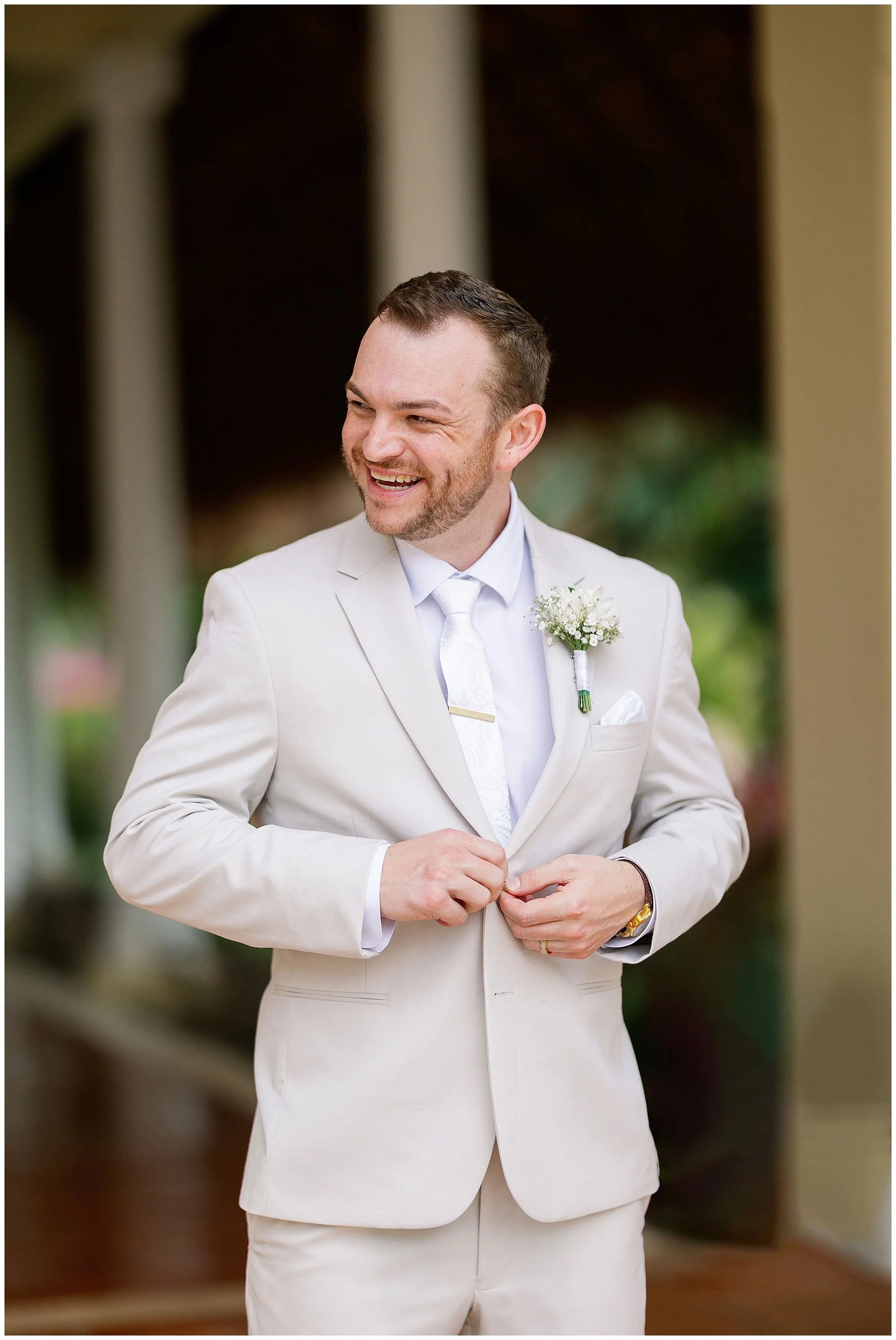  groom portrait at valentin imperial resort in riviera maya 