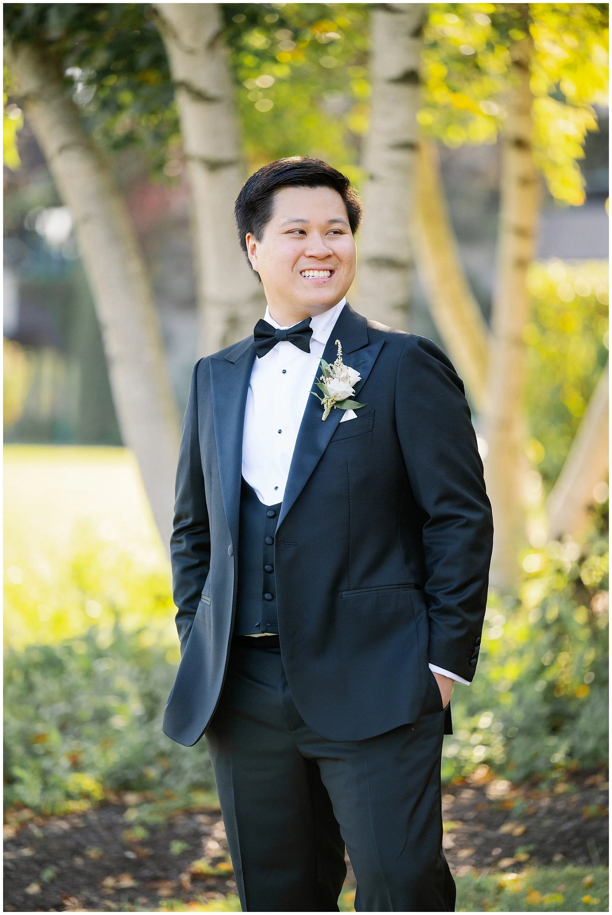  groom portrait at grand geneva resort lake geneva wedding 