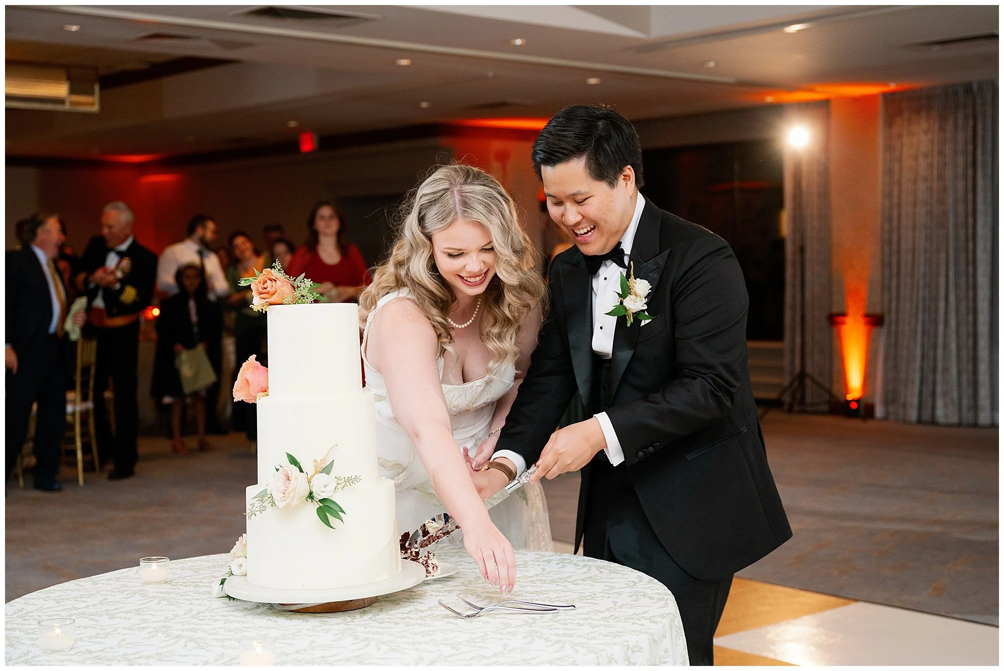  bride and groom cutting cake at grand geneva resort lake geneva wedding 