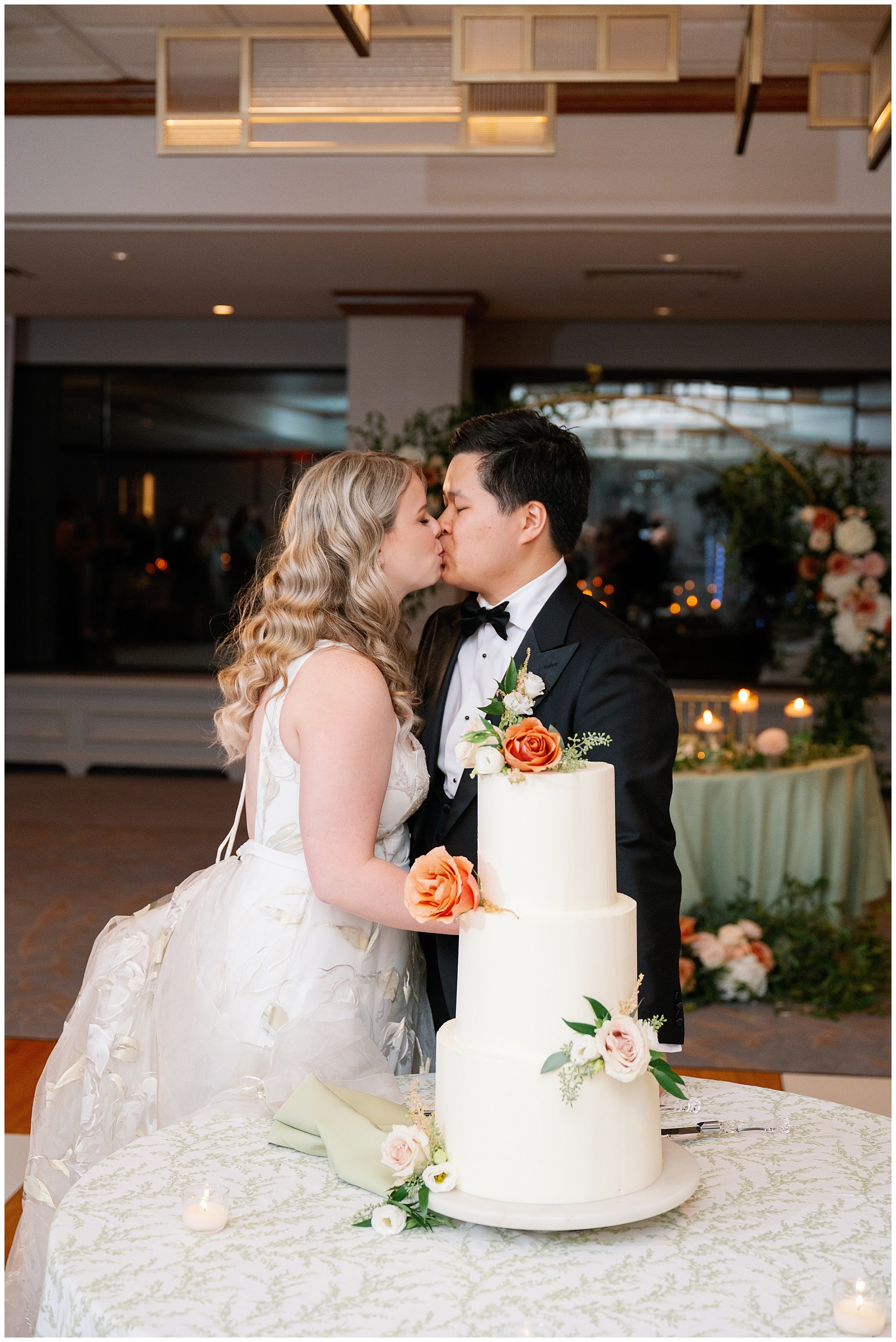  bride and groom cutting cake at grand geneva resort lake geneva wedding 