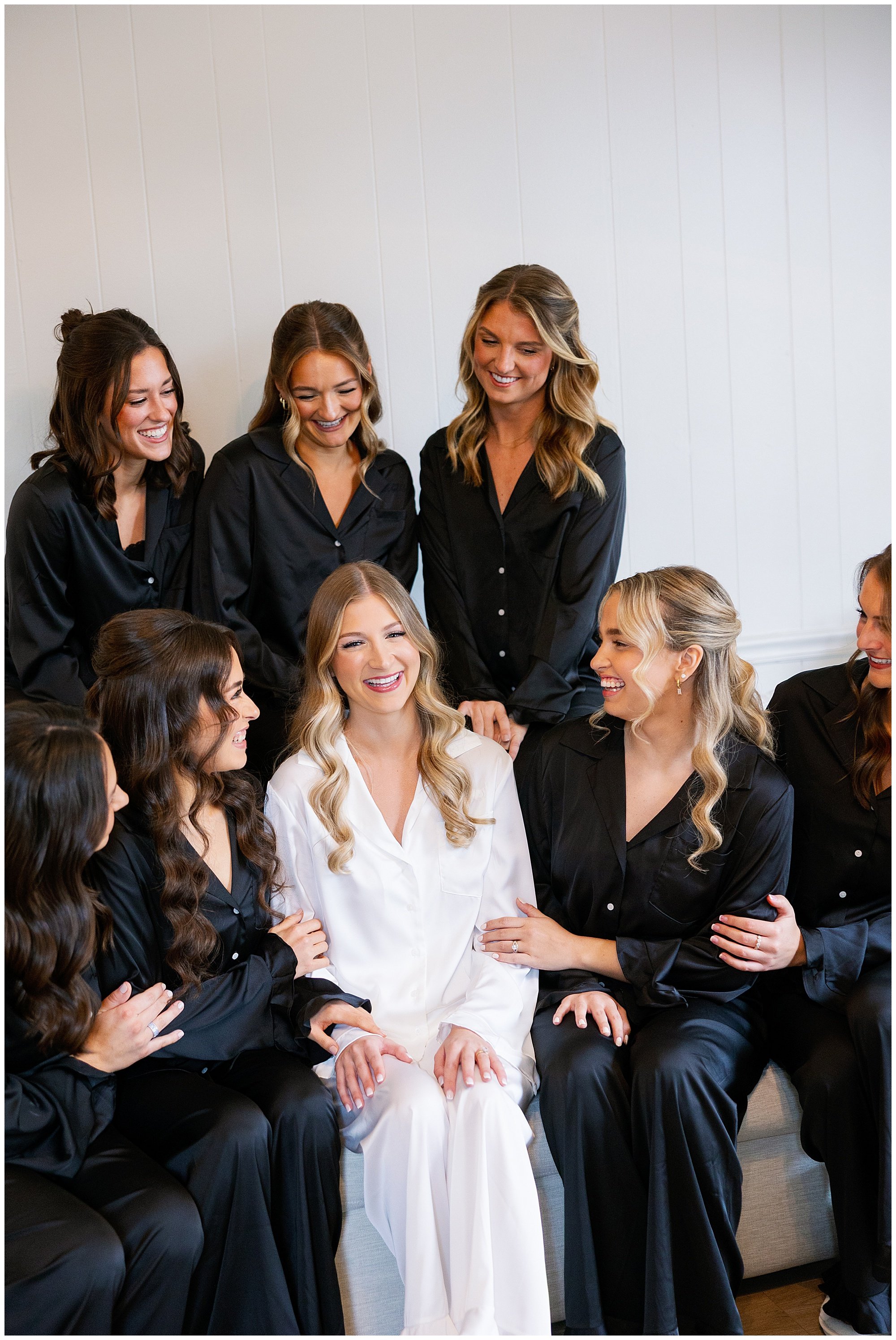  bridesmaids before  Mesón Sabika wedding  