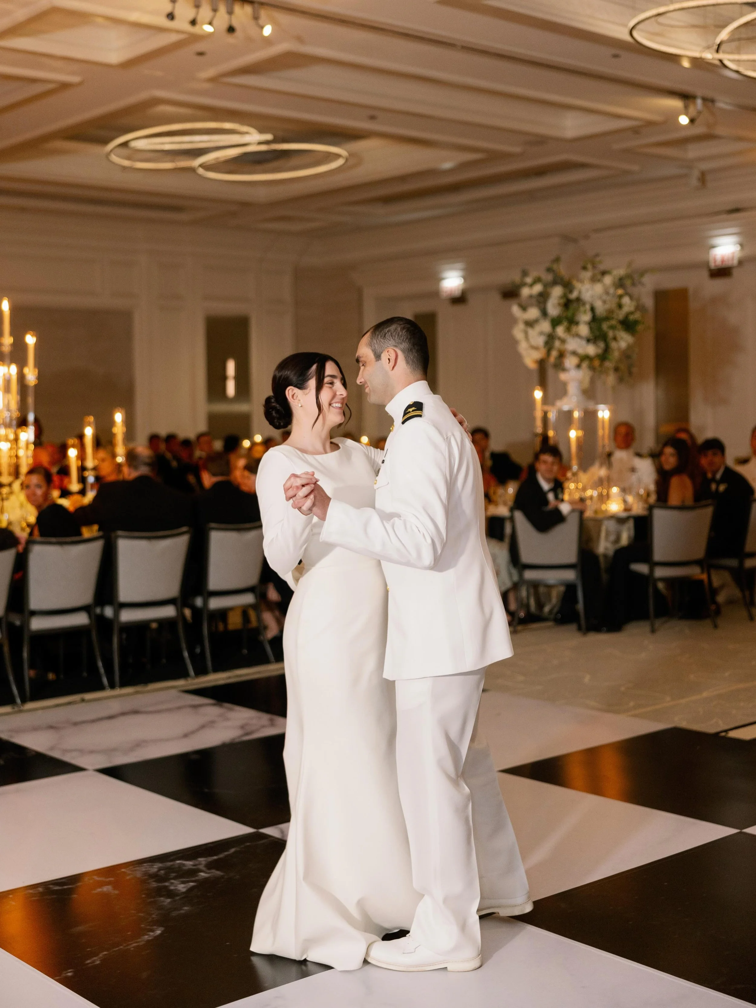 Congratulations Caroline &amp; Sean 💕 What a perfect summer wedding day!
.
.
.
.
Chicago wedding photographer