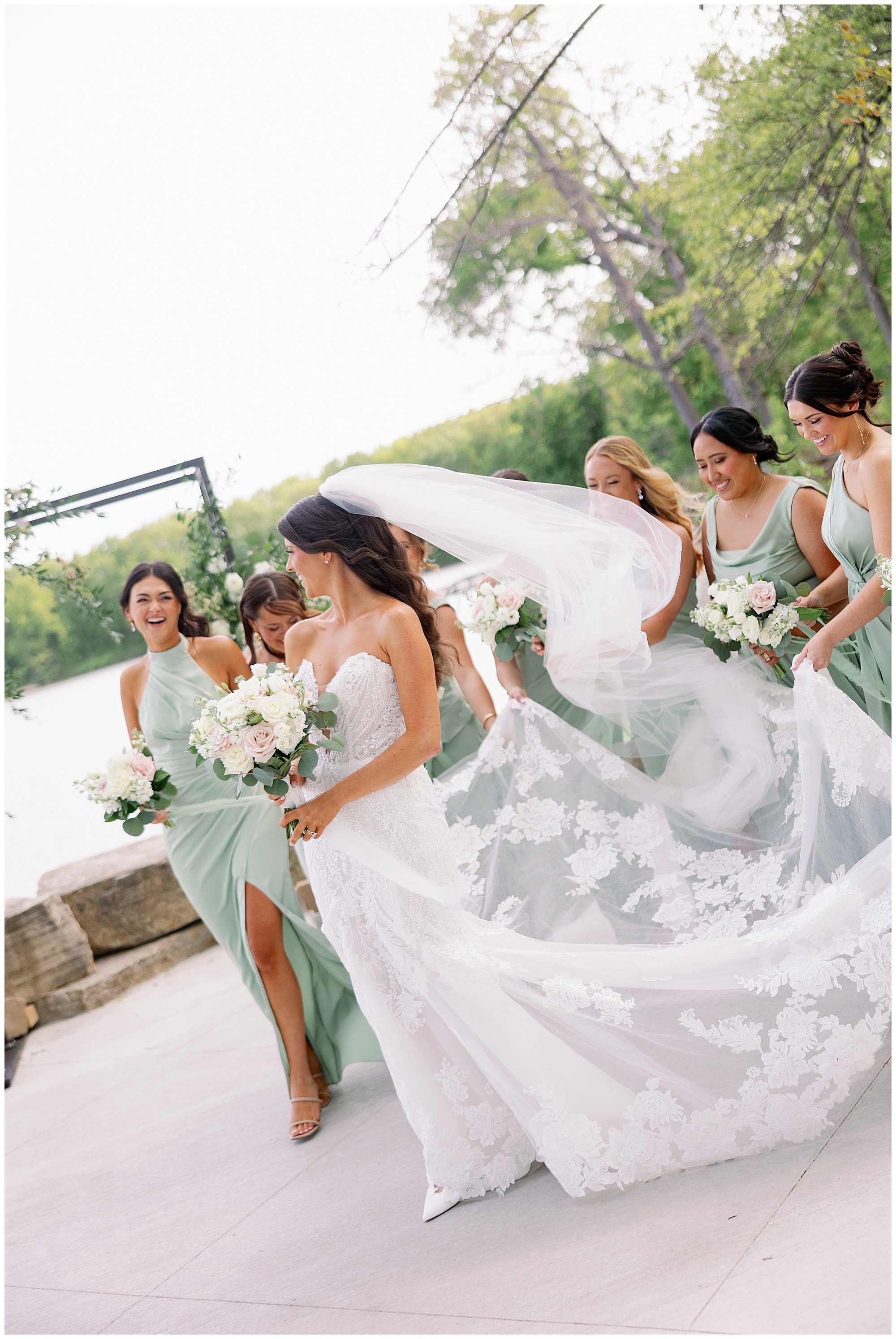  allure on the lake bridesmaids portraits 