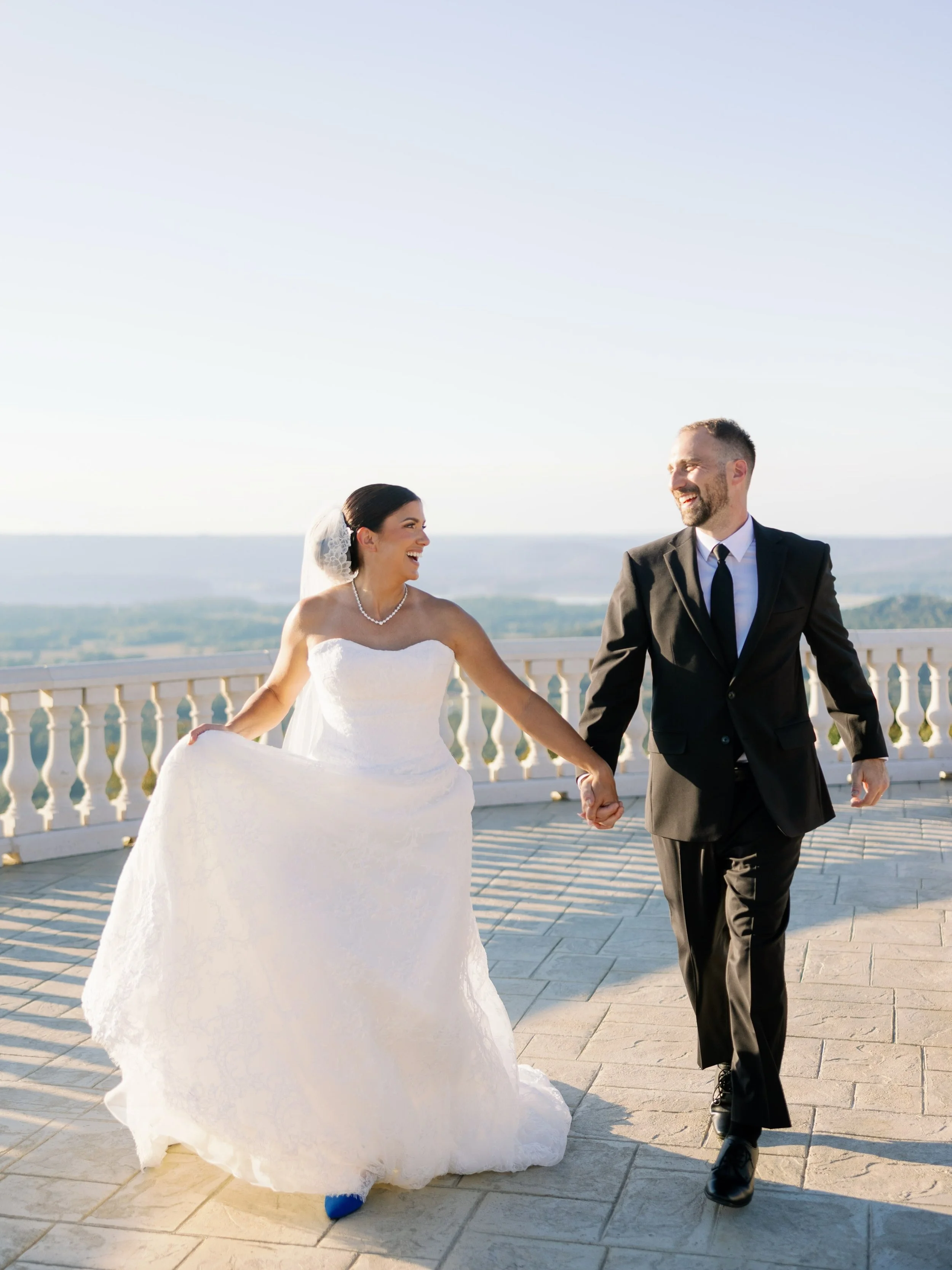 Absolutely swooning over these photos 😭😭 sometime please take me back here because it was a dream to shoot ❤️
.
.
.
.
.
Stone haven wedding photographer