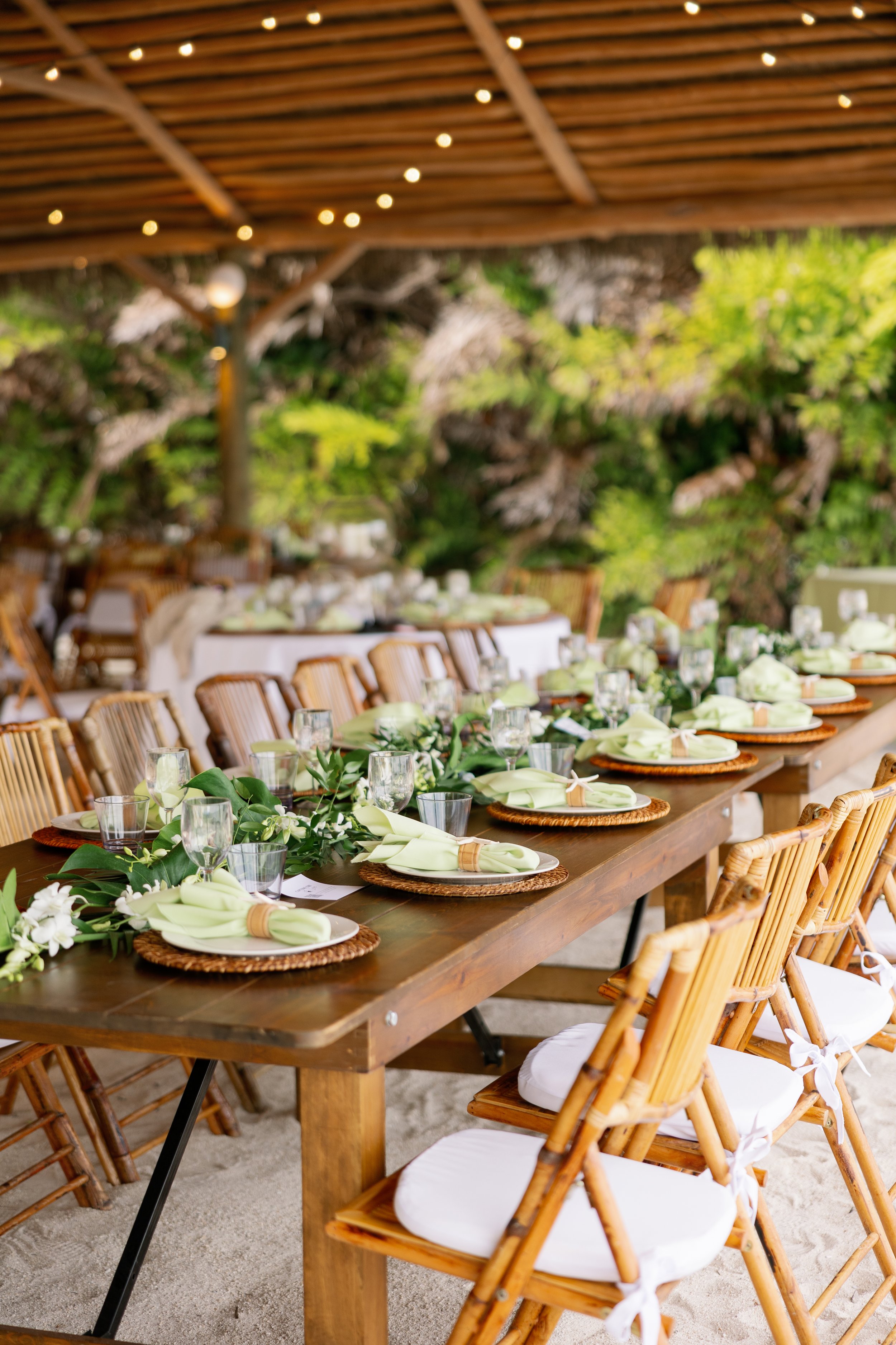 reception table set up at the oasis islamorada in key west florida