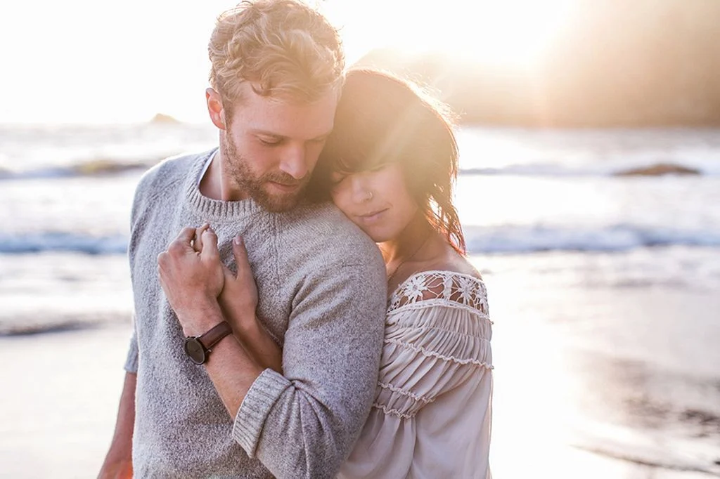 for connection, passion and playfulness - our sex and relationship coaching programs are dedicated to instilling confidence, inspiration and empowerment. You and you partner will be equipped with the resources and know-how for conflict resolution, mutual understanding, and erotic intimacy for a fulfilling, long lasting partnership.