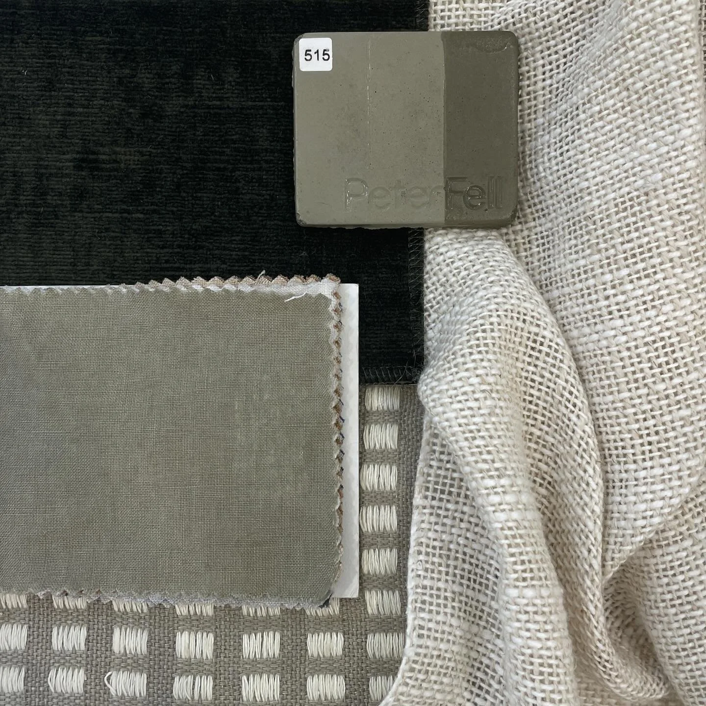 A dreamy primary bedroom scheme coming together! Hopes of some custom @concrave_ bedsides on the concept board. 🩶