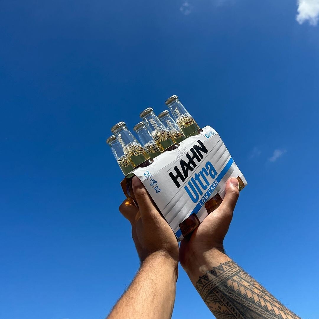 Looking to lighten the load a little? Kiss those guilty feelings goodbye with Hahn Ultra Low Carb, your new guilt-free go-to bevvie that's full of crisp beer flavour.

Head in-store now!🍺