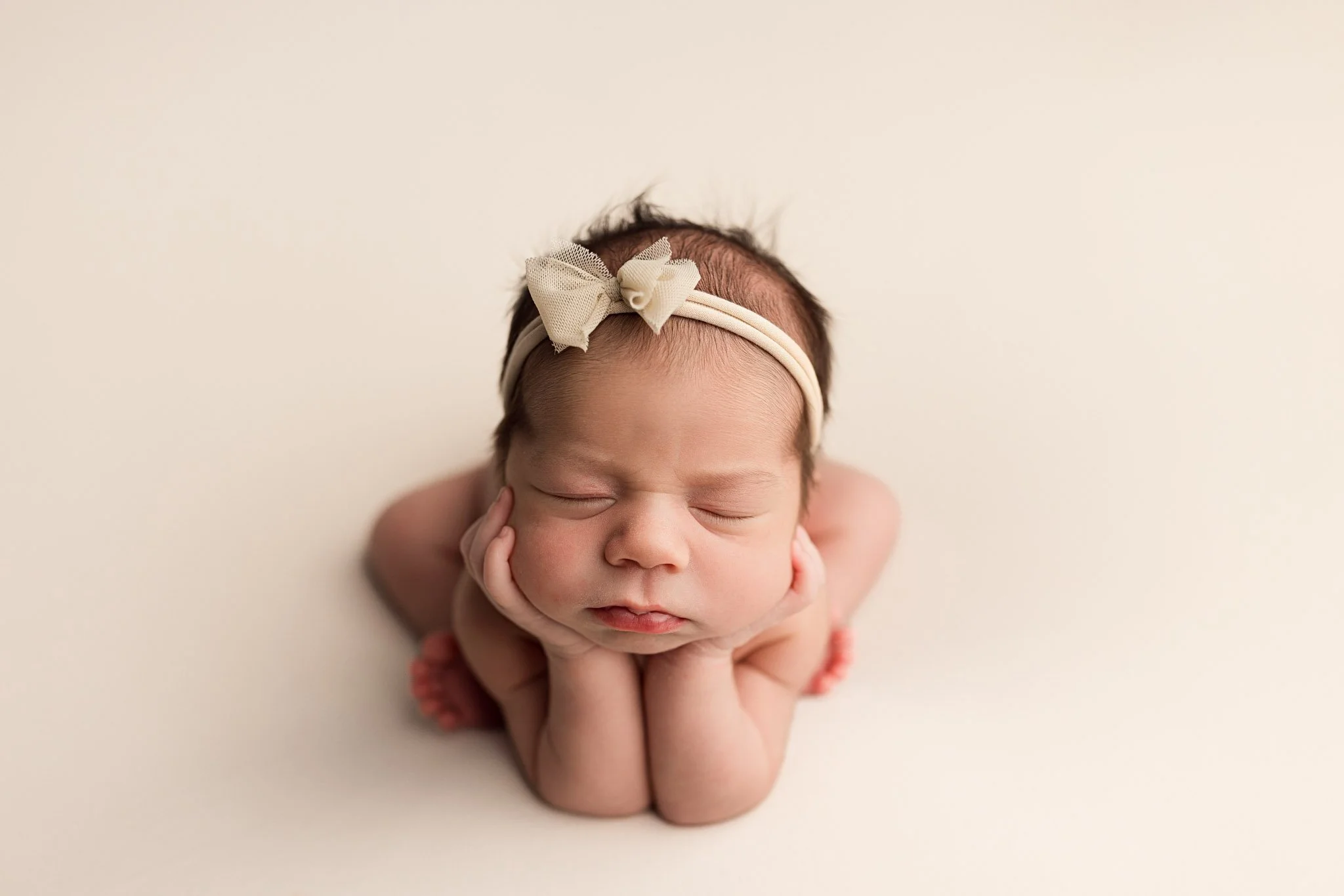 Froggy Pose Newborn Portrait – Timeless Studio Baby Photography