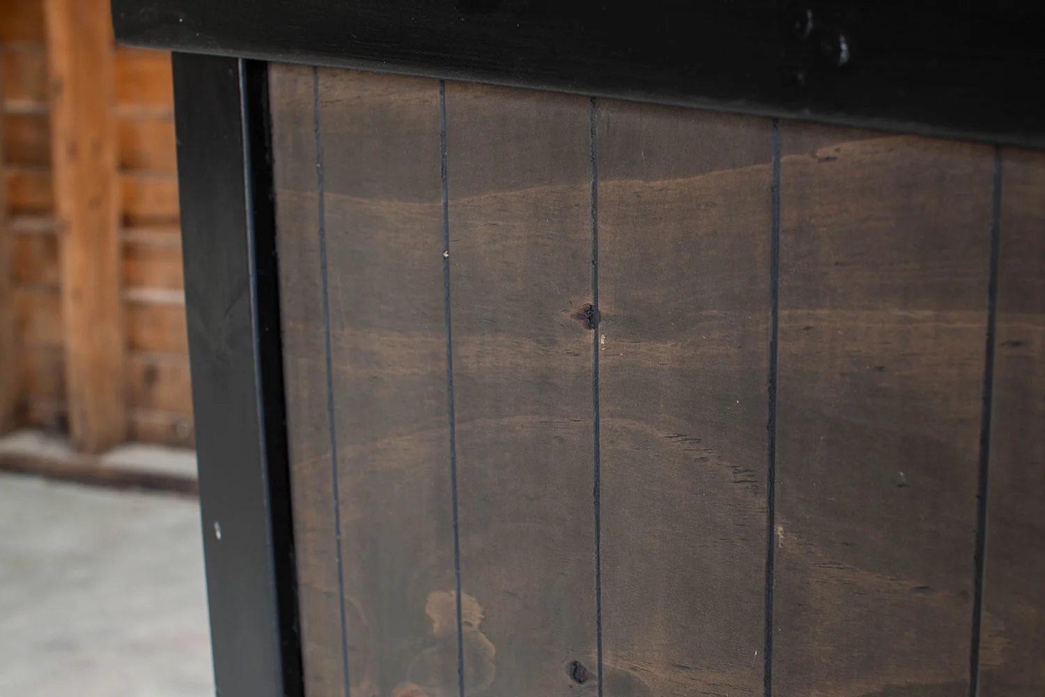 Wood-paneling-bar-hire