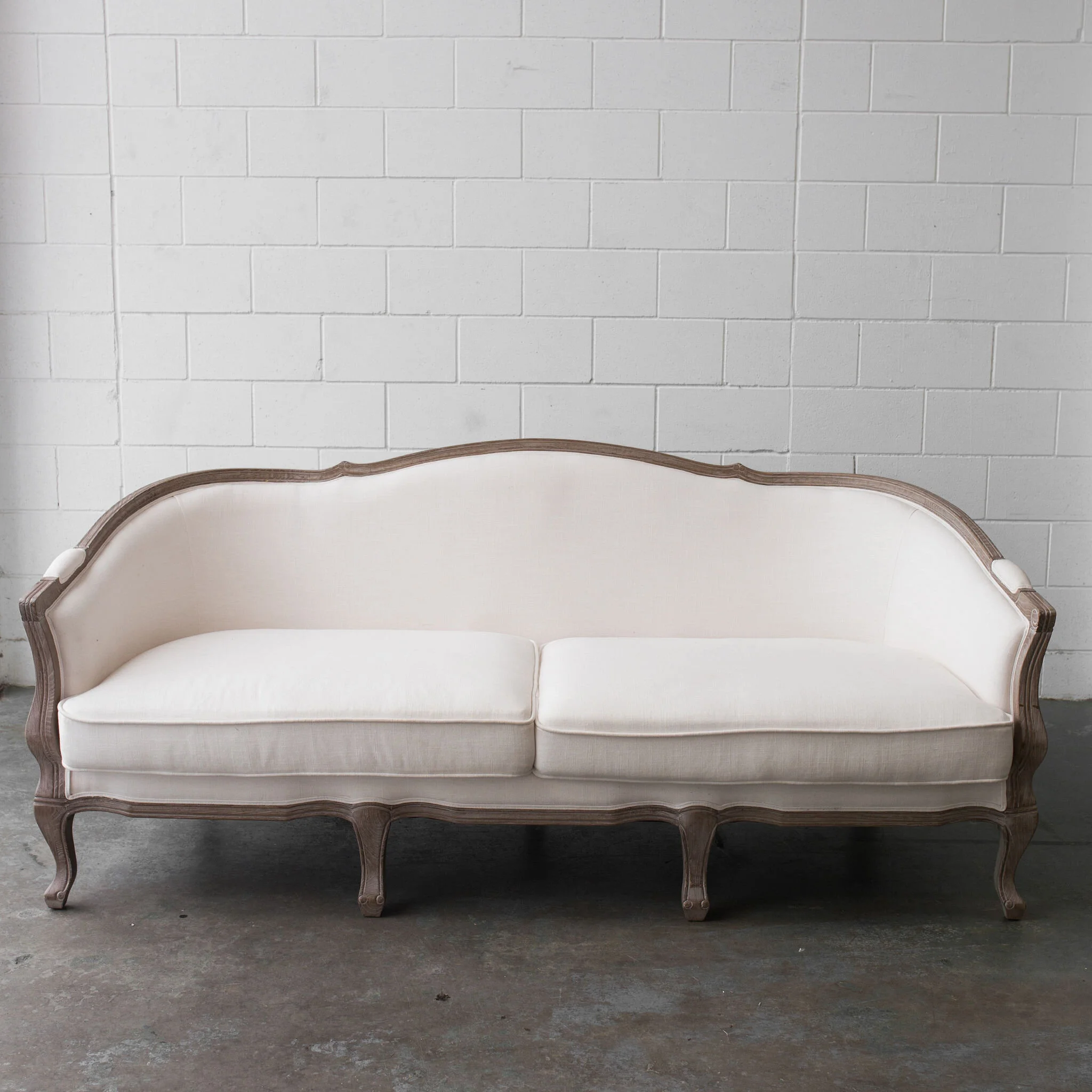 Flagshipevents-tablesandchairs