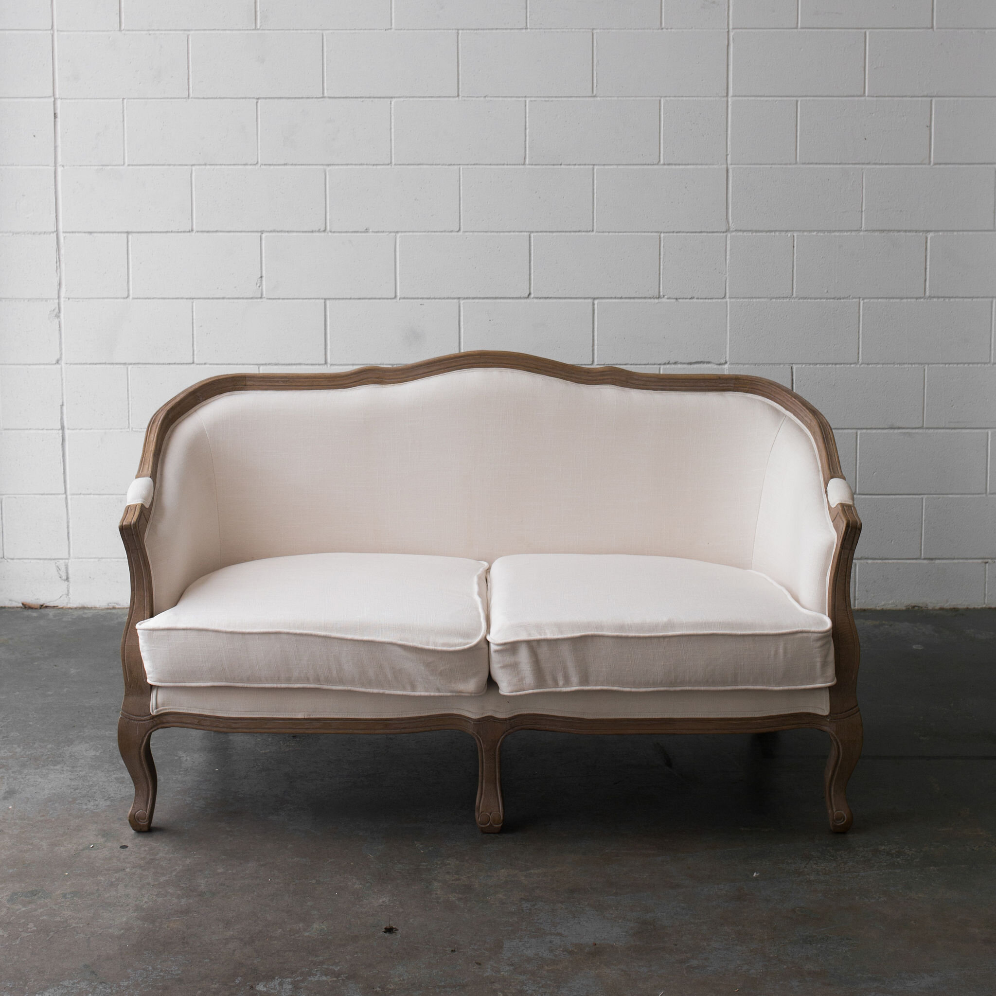 Flagshipevents-tablesandchairs