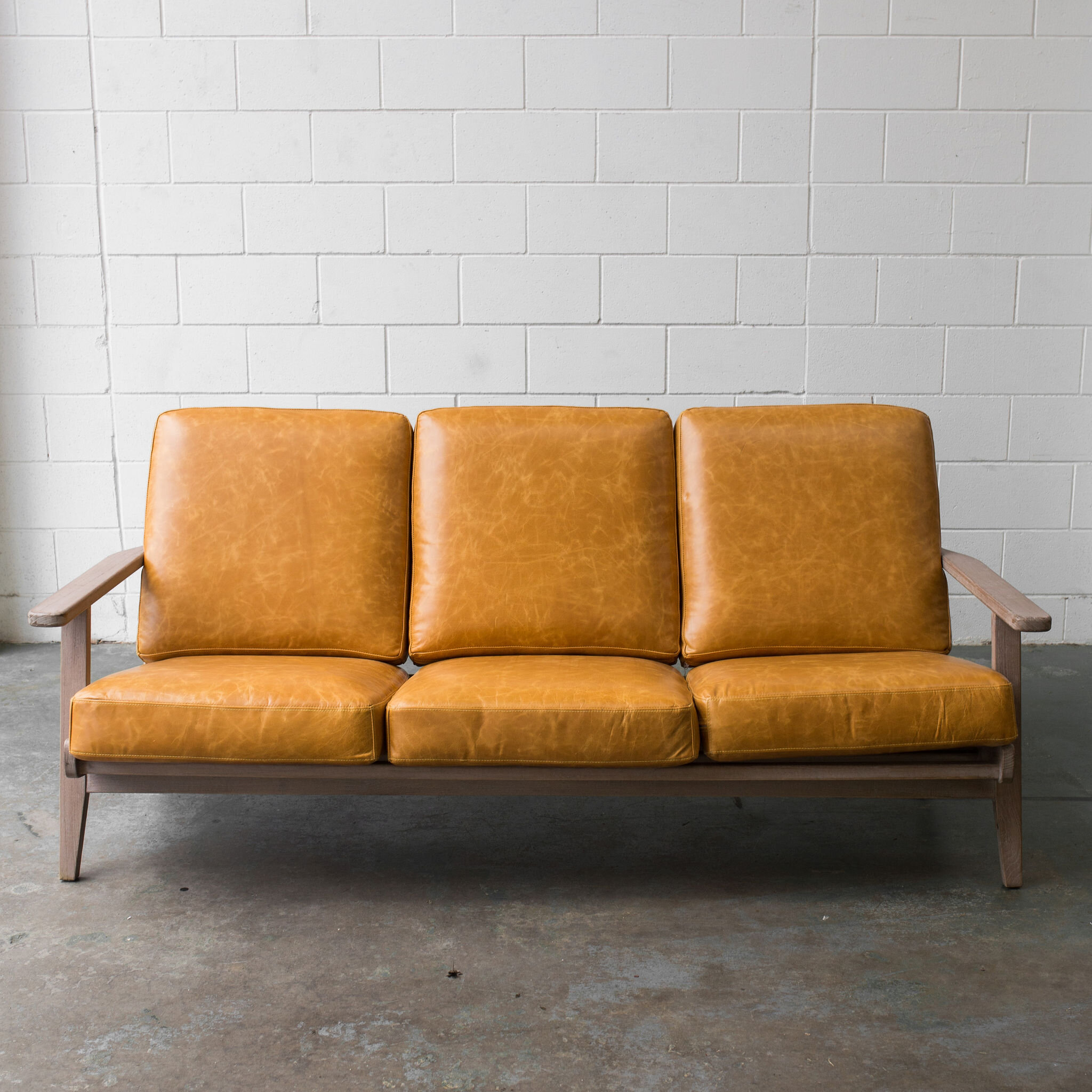 Flagshipevents-tablesandchairs