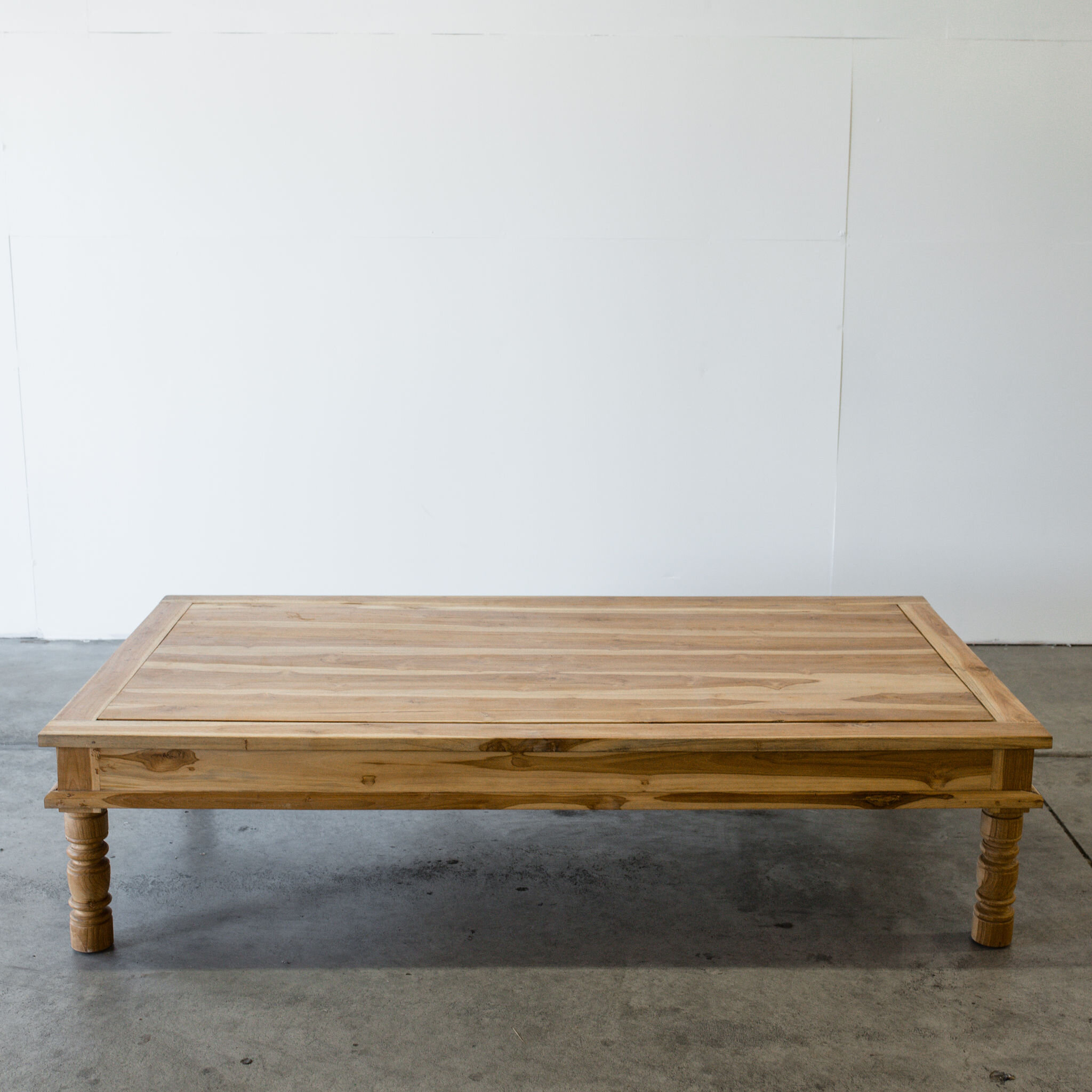 Flagshipevents-tablesandchairs