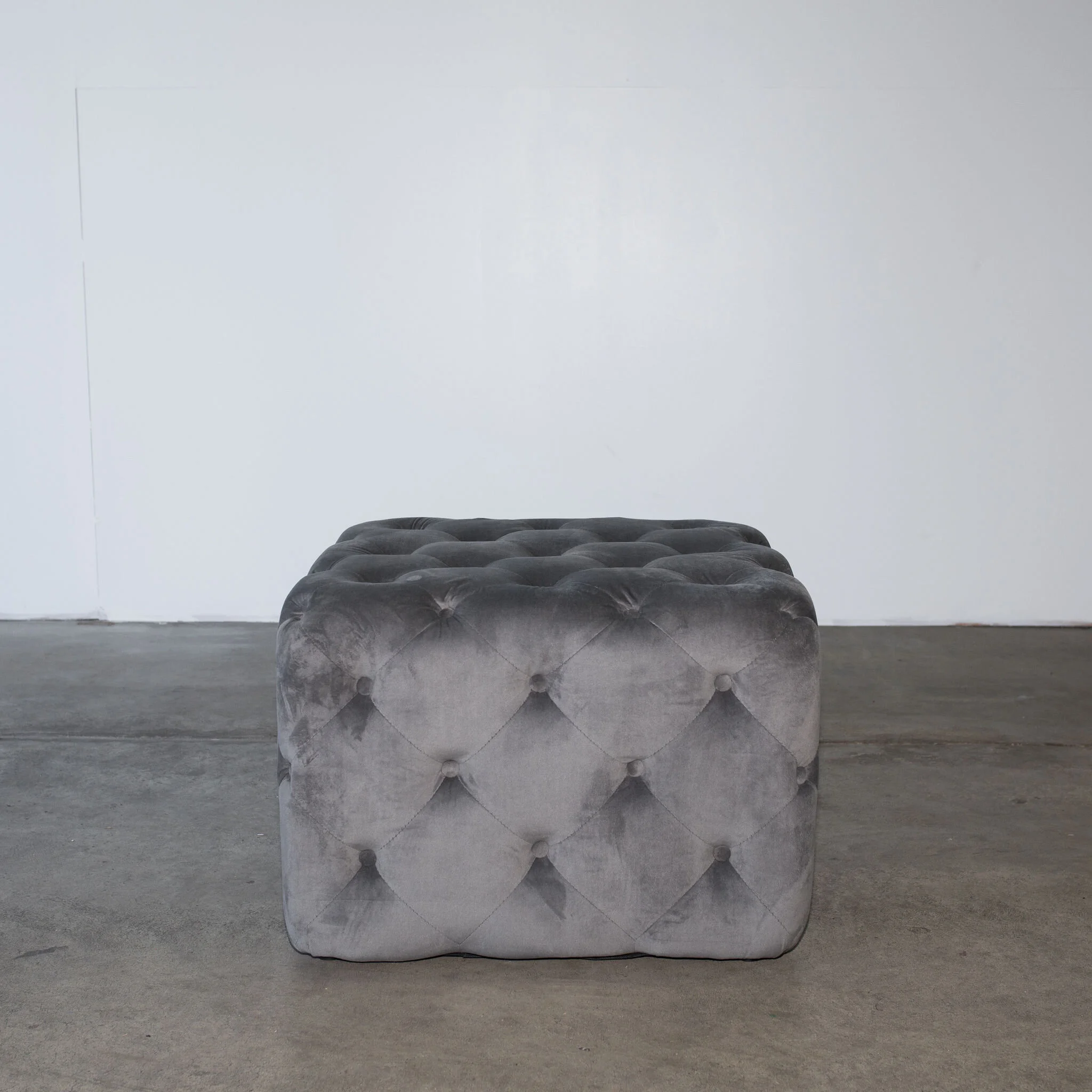 Flagshipevents-tablesandchairs